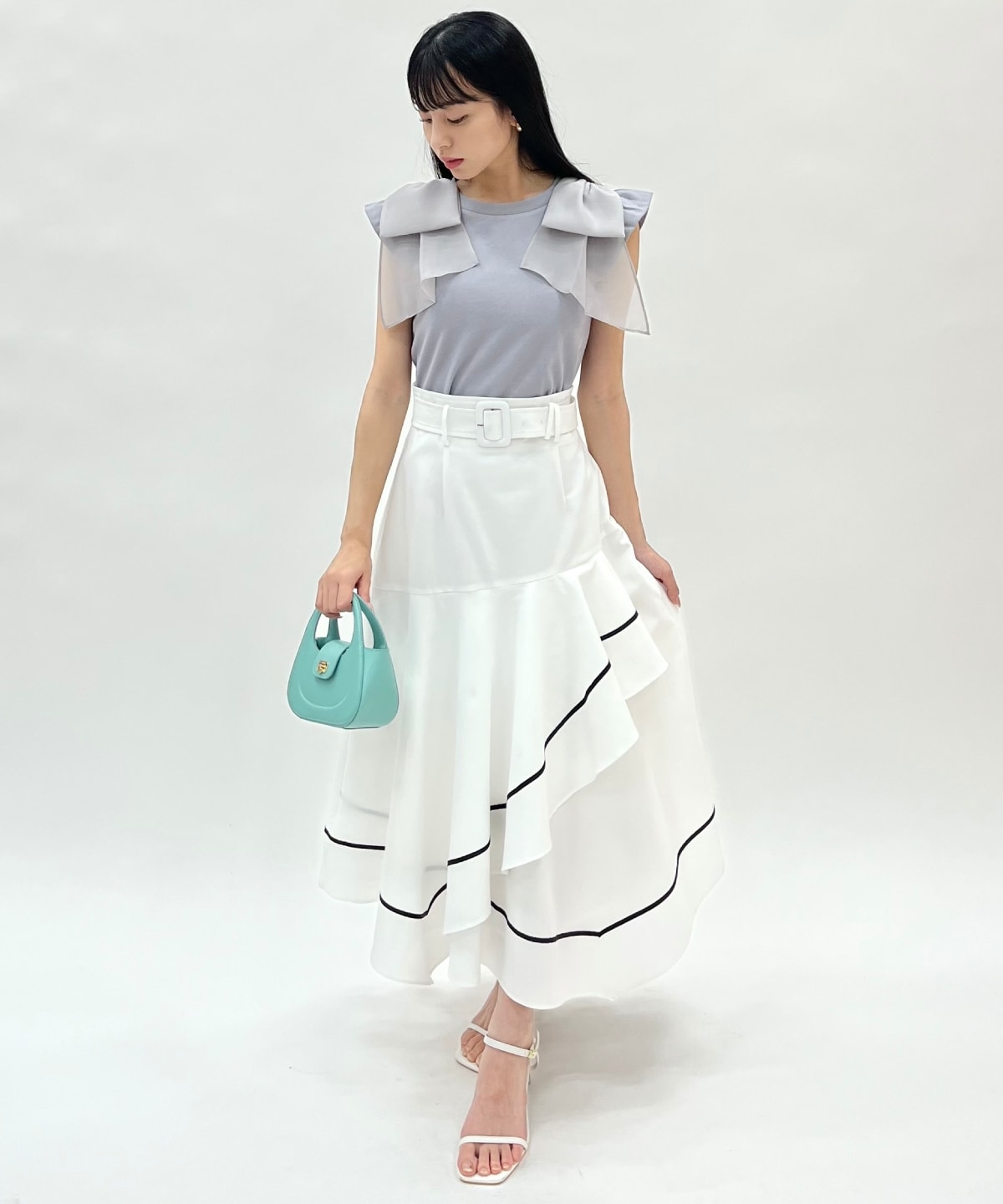 ショルダーリボンカットトップス