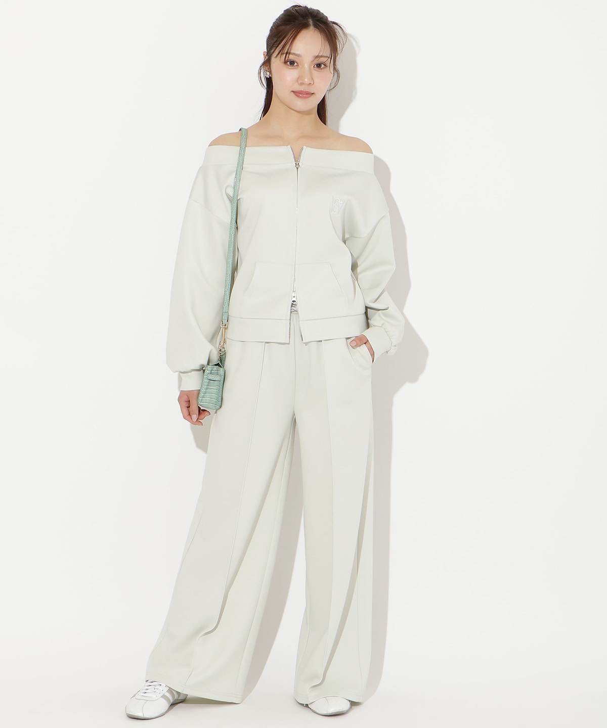 【3/12(thu)10時発売】ダブルZIPオフショルスウェットトップス