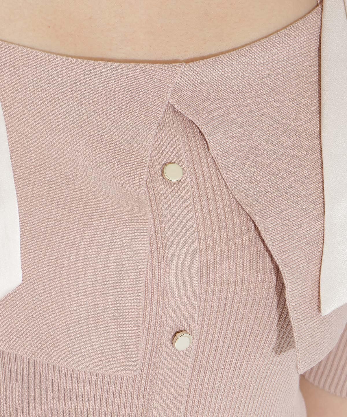 リボンオフショルハーフスリーブニット