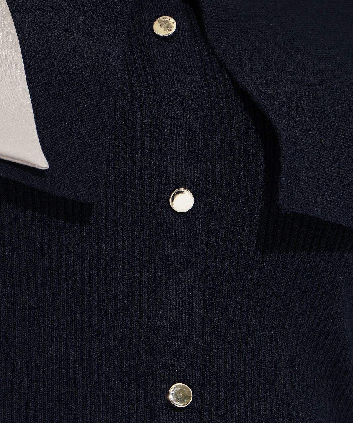 リボンオフショルハーフスリーブニット