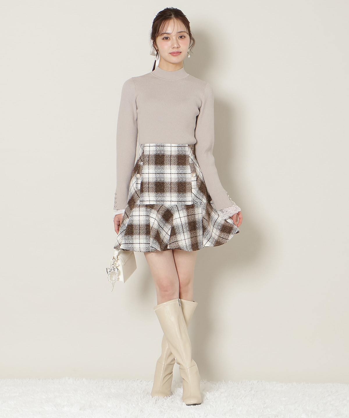 袖口レースハイネックリブニット