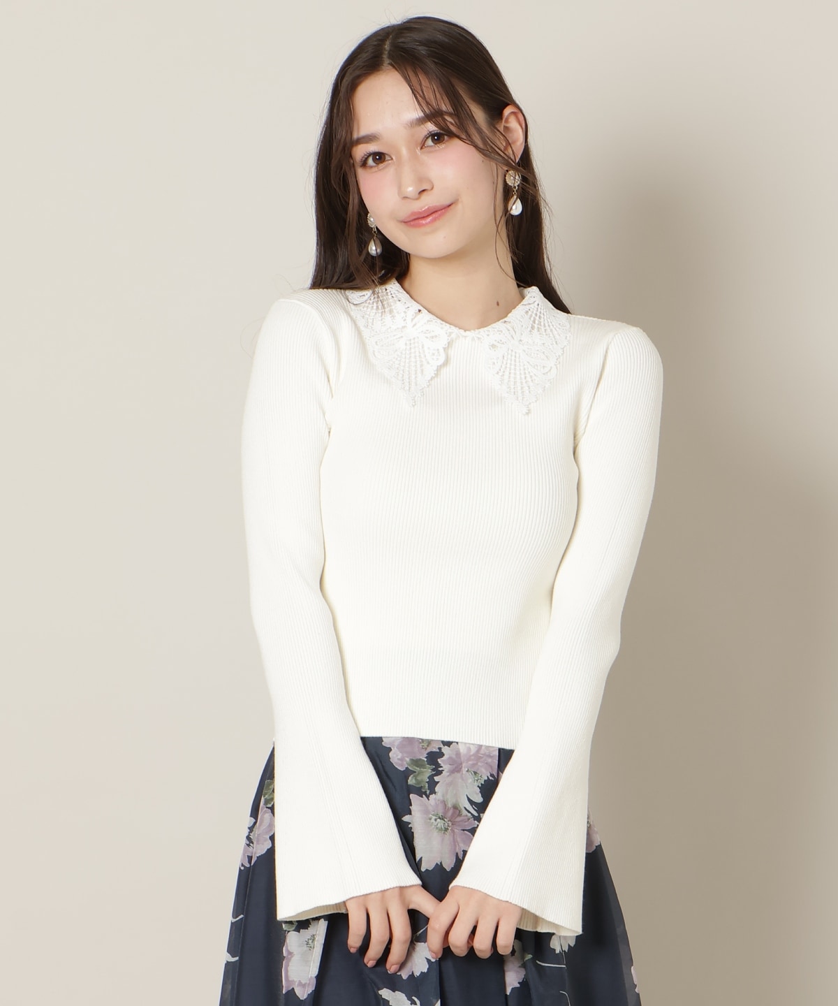 リボンレースカラーフレアスリーブニット