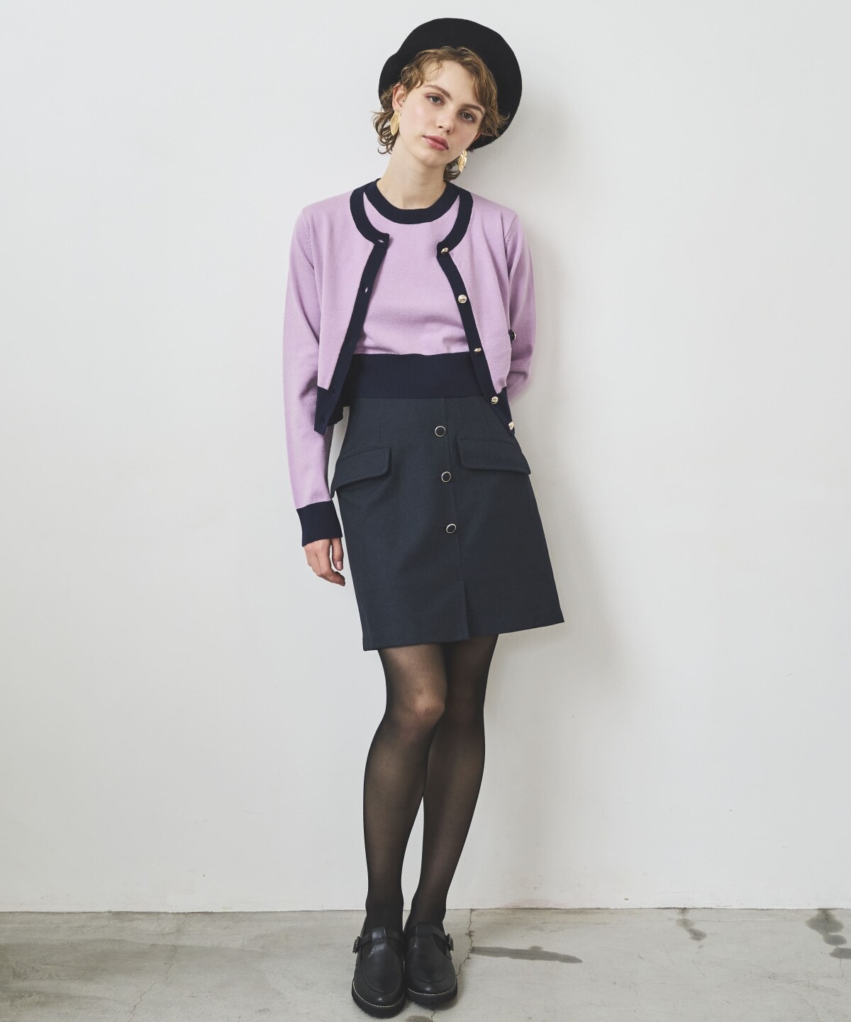 フラップミニスカート