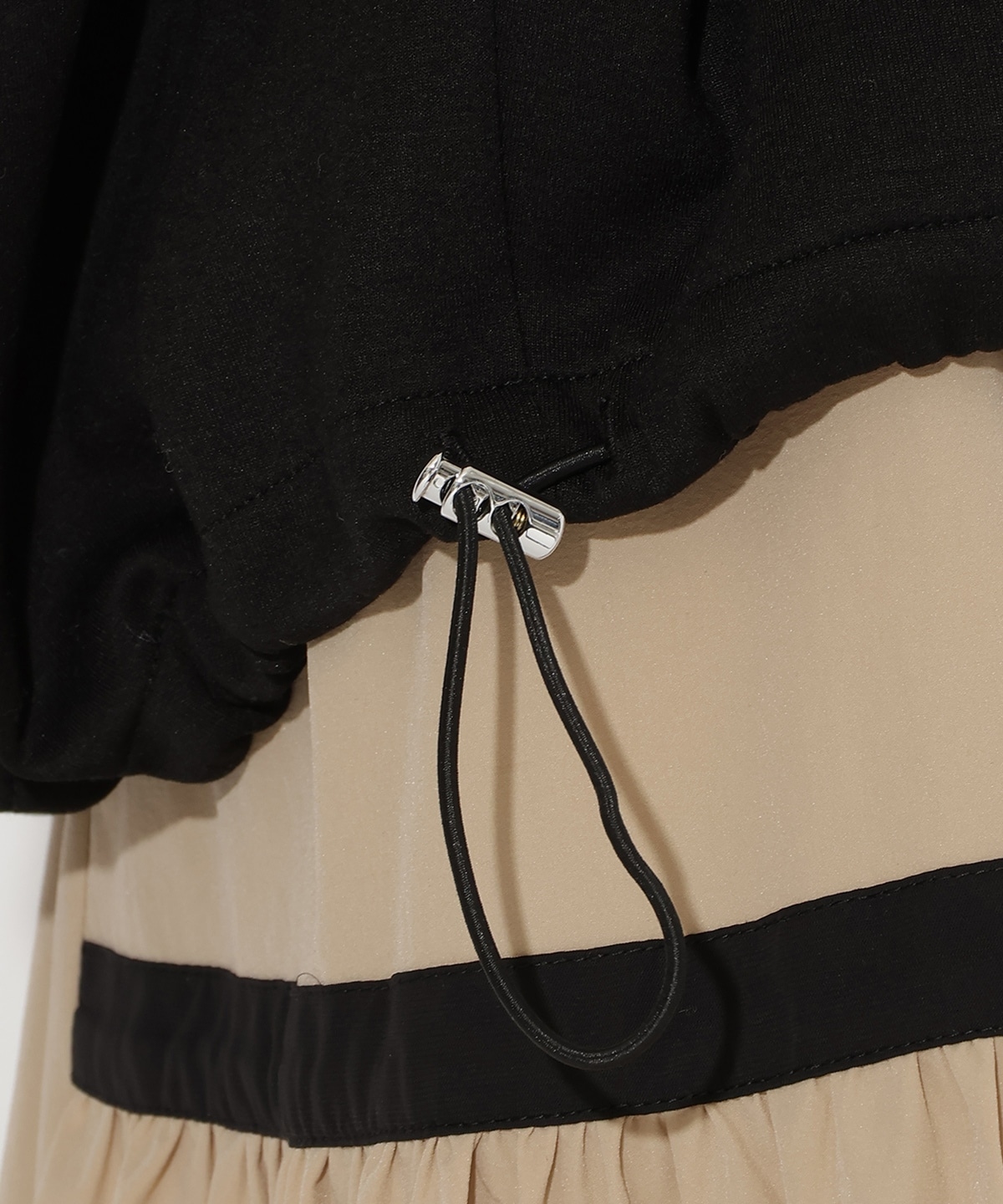 ダンボールポンチフードジップパーカー