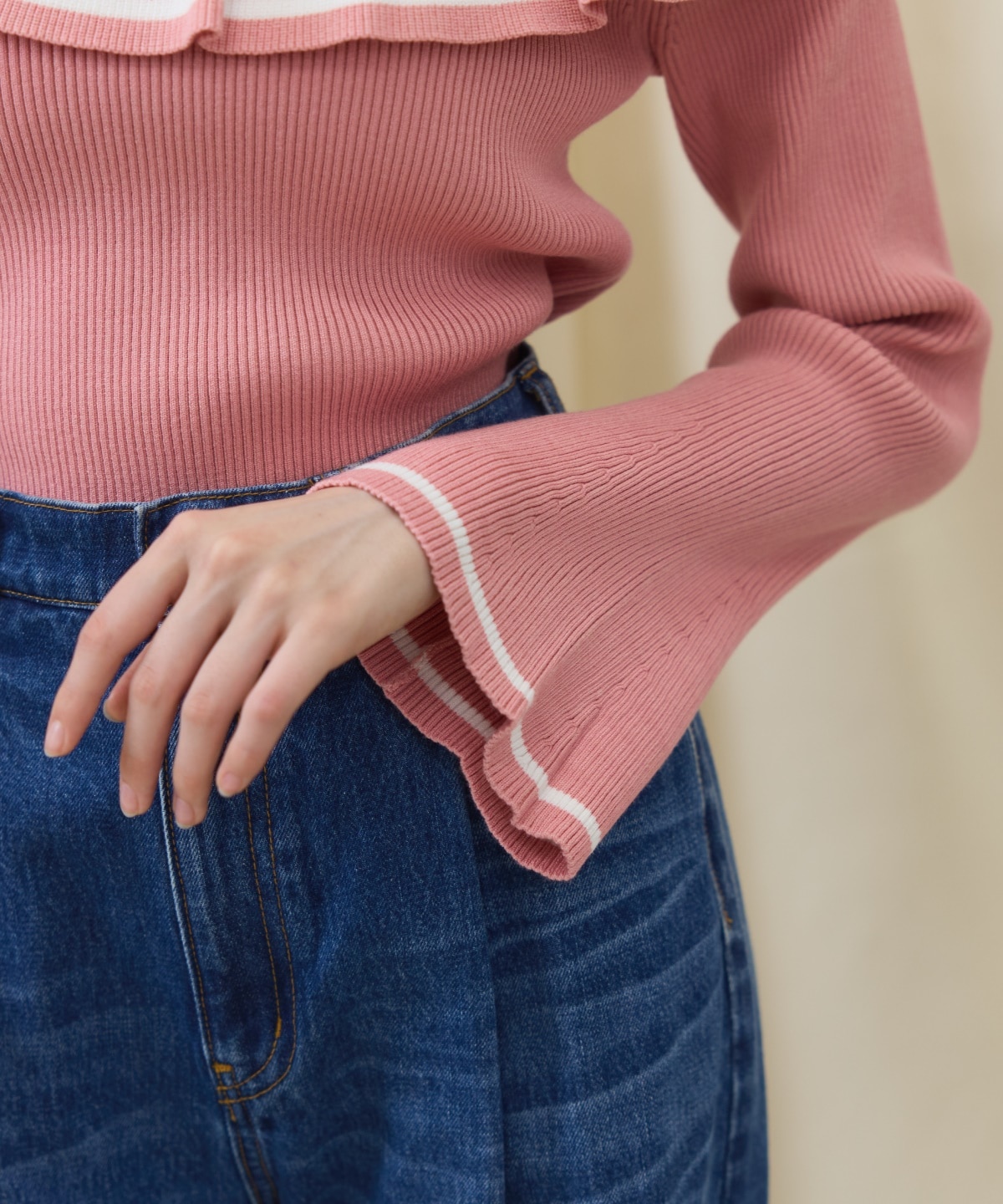 配色ケープフリルニット