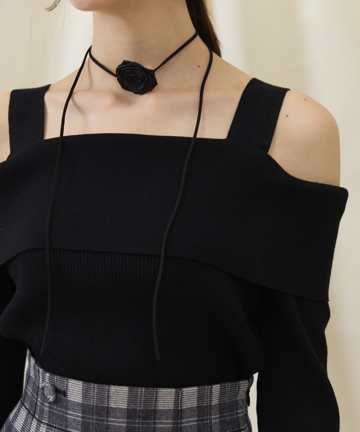 オフショルニットプルオーバー