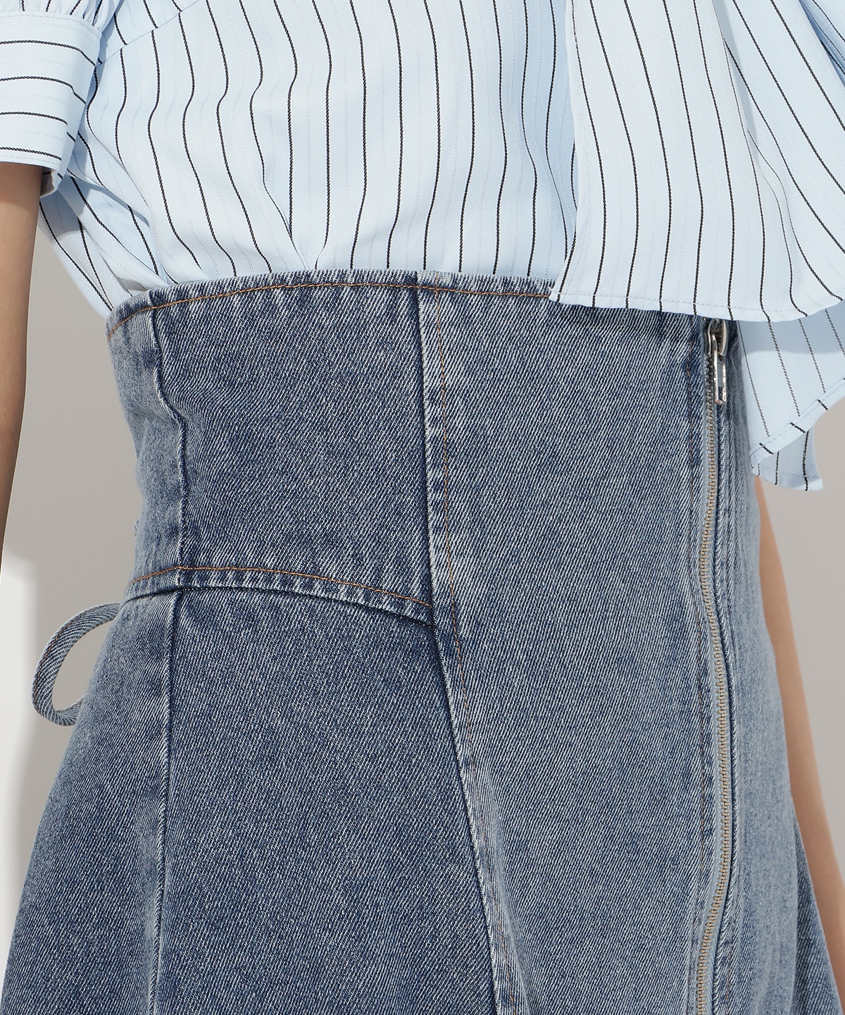 センターZIPデニムスカート