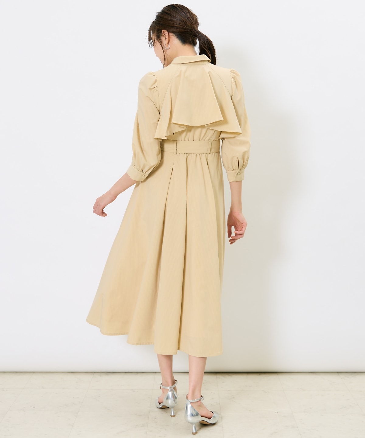 ストライプフリルケープワンピース