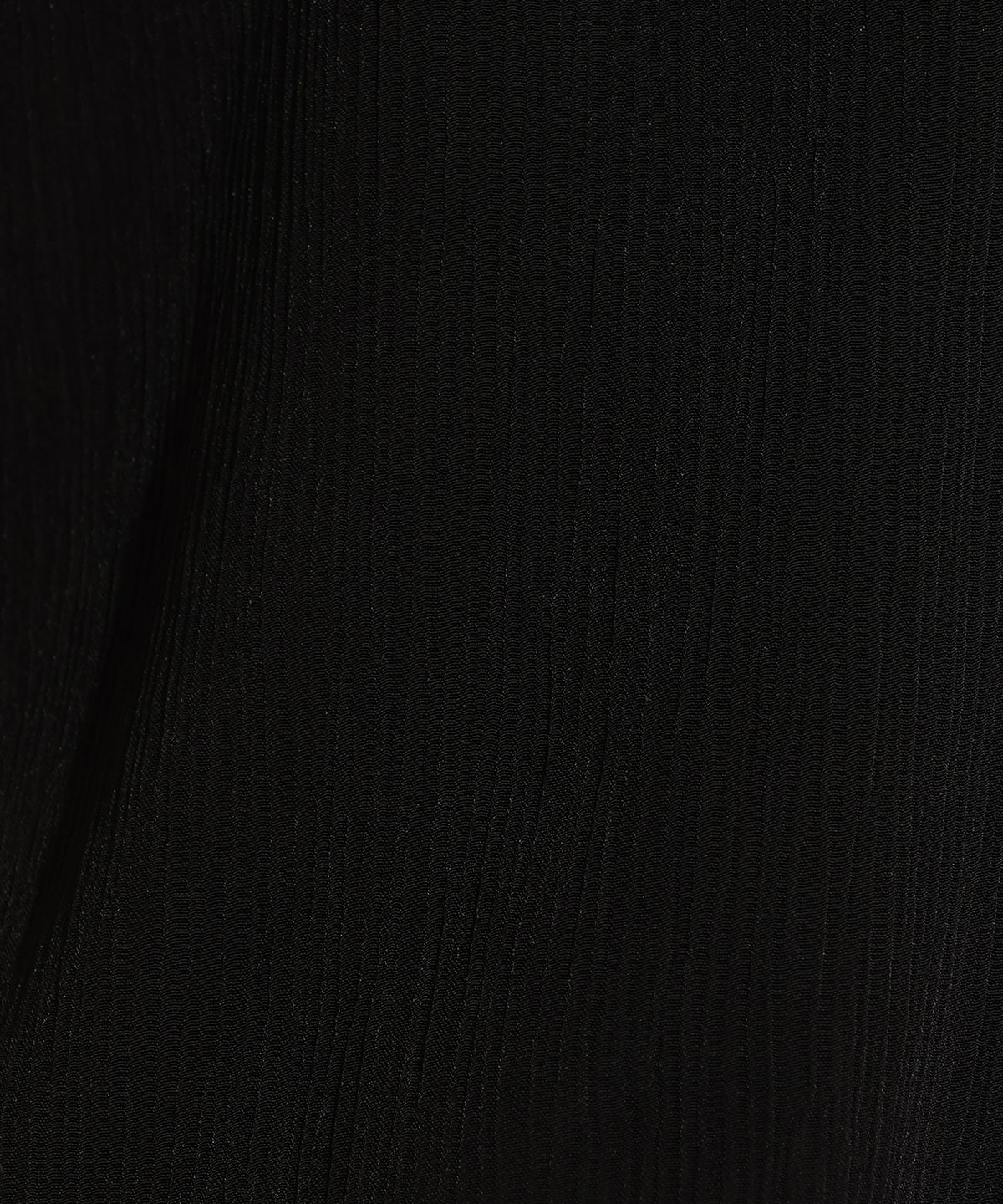 ラッフルハーフスリーブブラウス