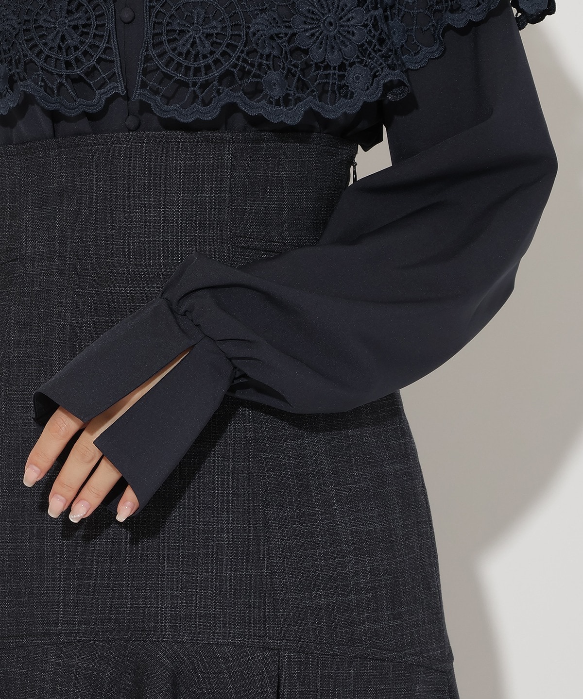 レースカラーブラウス