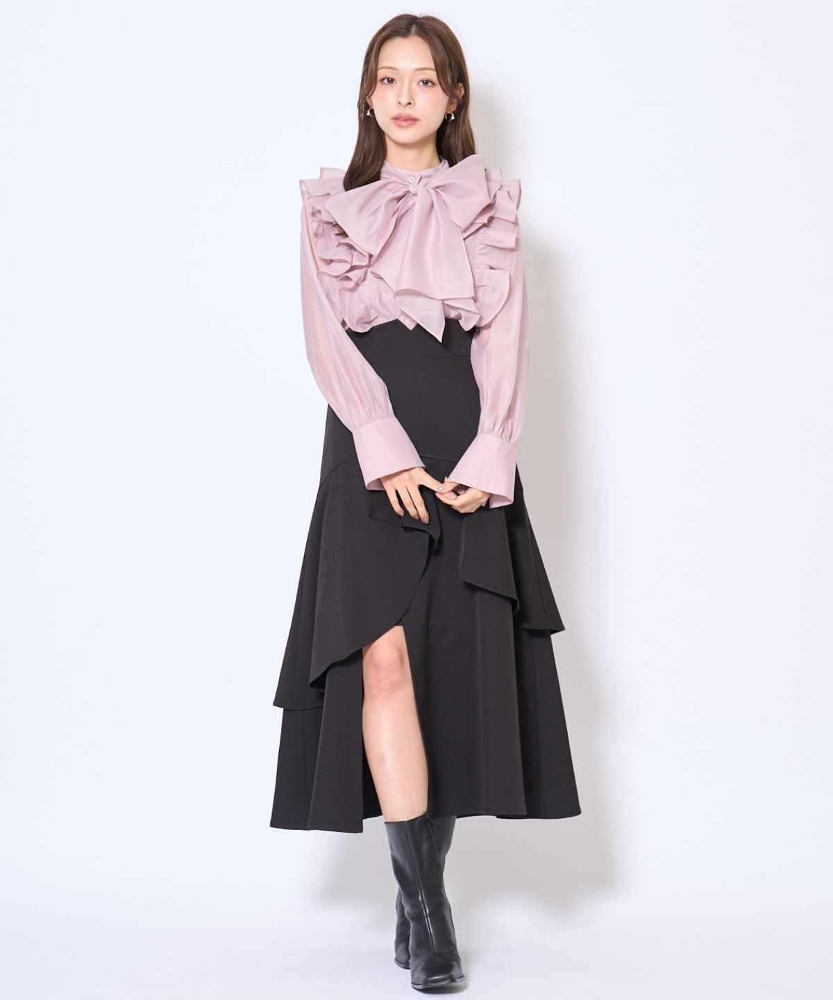 ボウタイフリルシアーブラウス