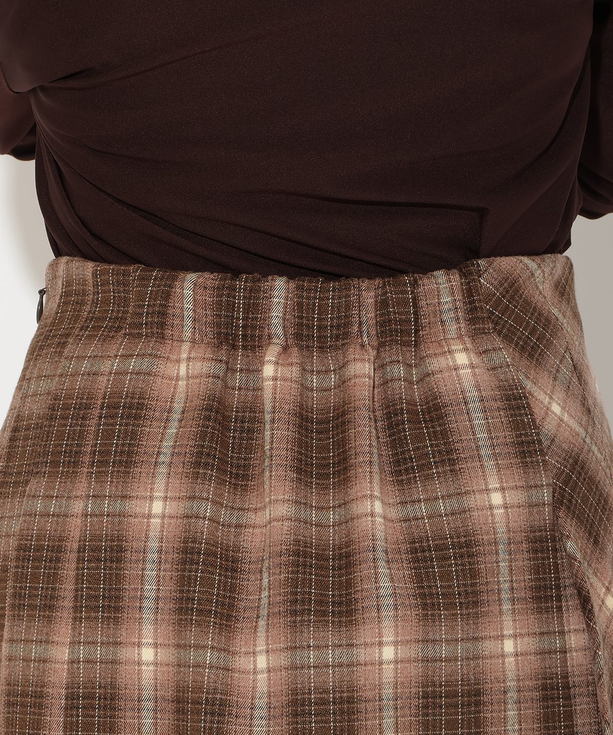 チェックミニスカート