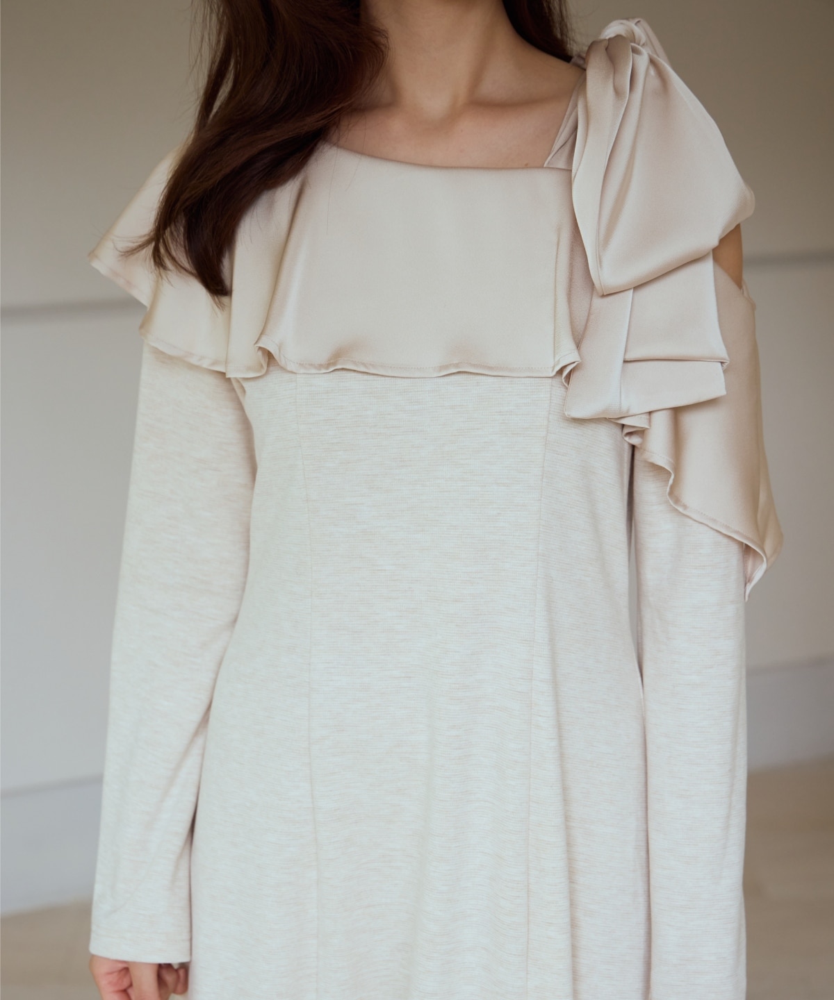 ショルダーリボンカットソーワンピース