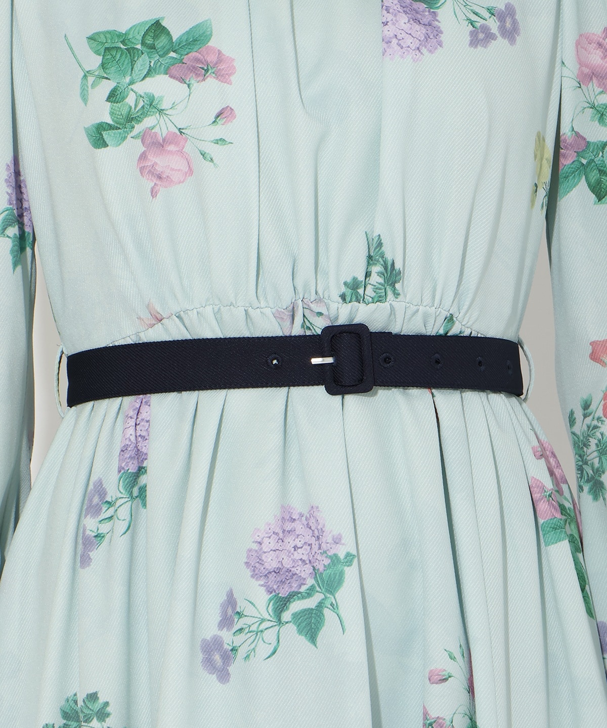 【先行予約受付中】クラシックフラワーワンピース