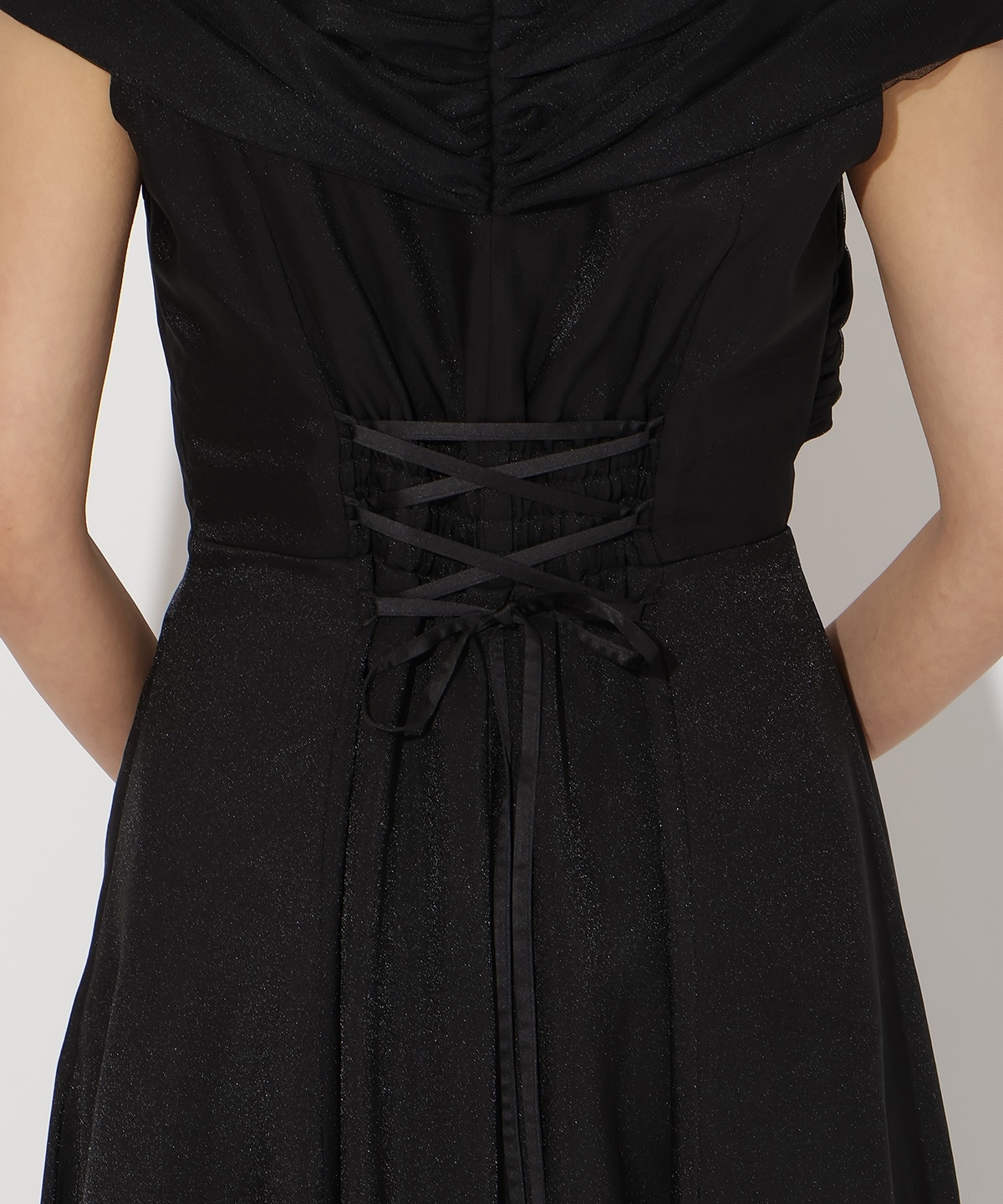 チュールカシュクールドレス