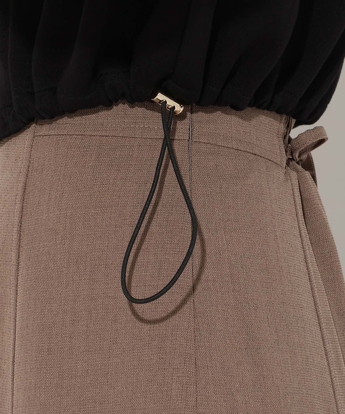 ダンボールポンチパーカー