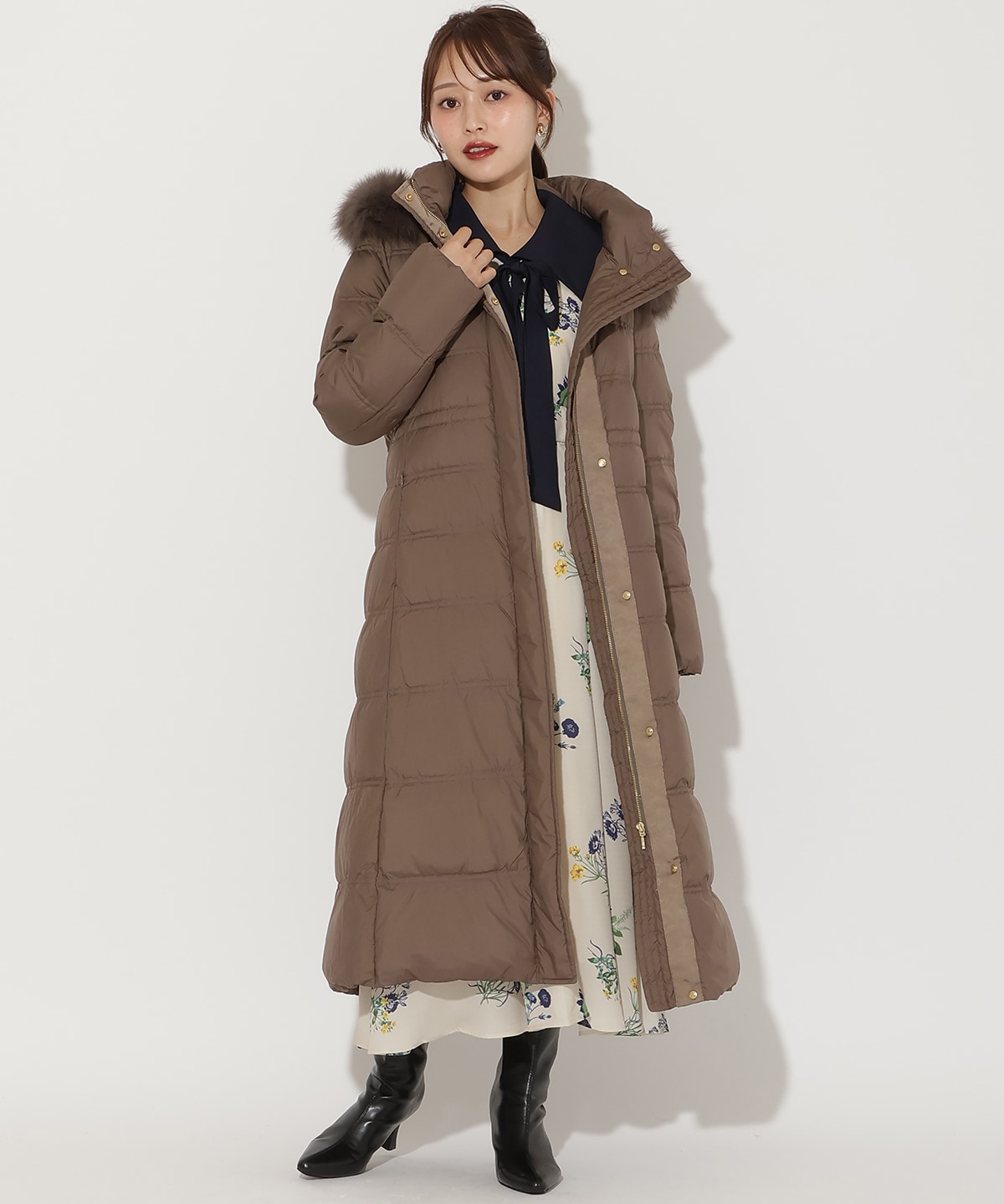 FOXファー付きスーパーロングダウン