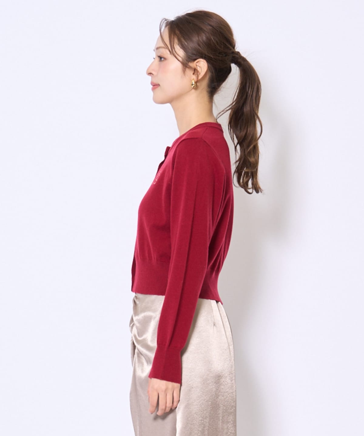 刺繍クルーネック長袖カーディガン