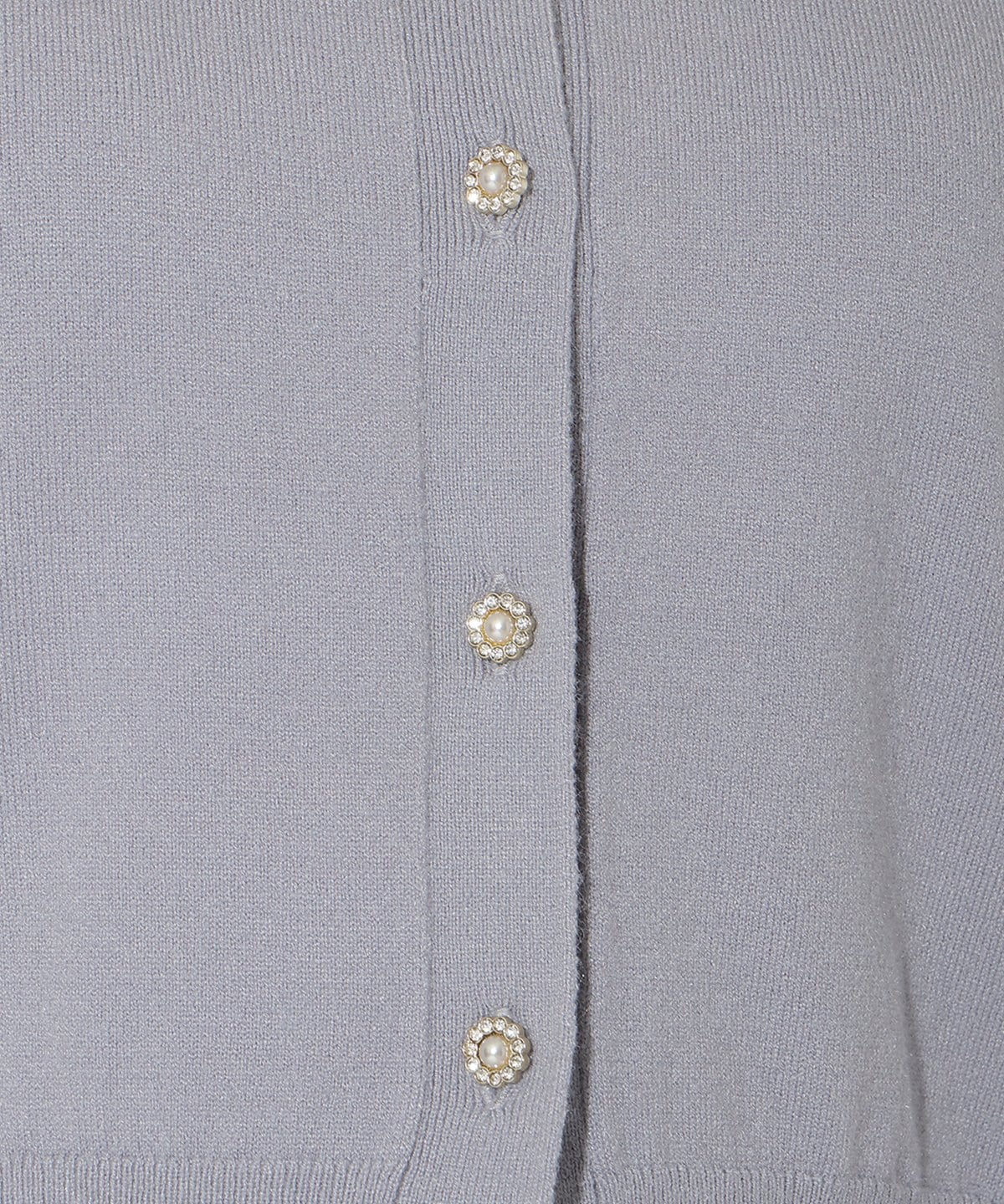 ビジューボタンクルーネックカーディガン