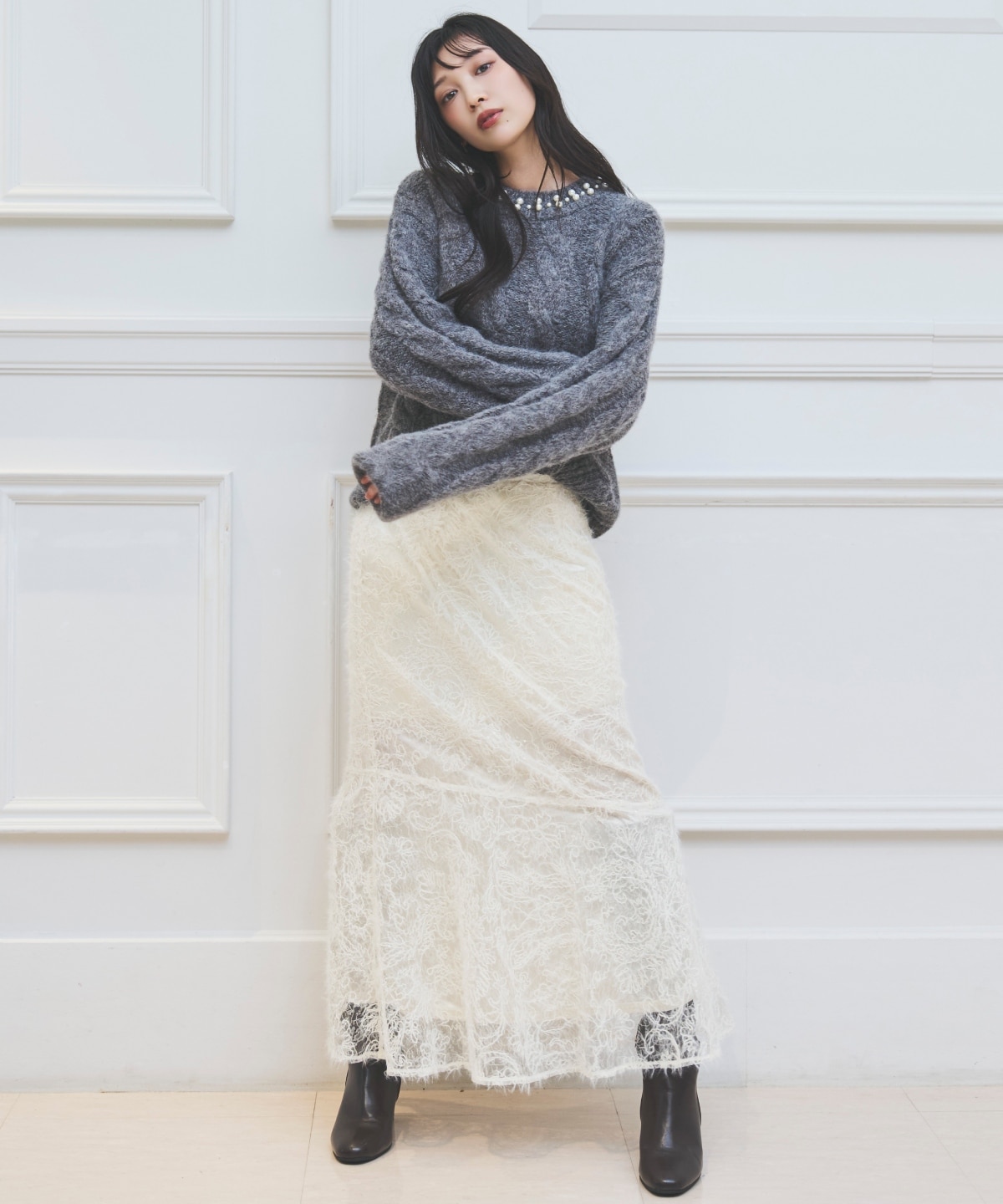 パール襟ケーブルニットプルオーバー