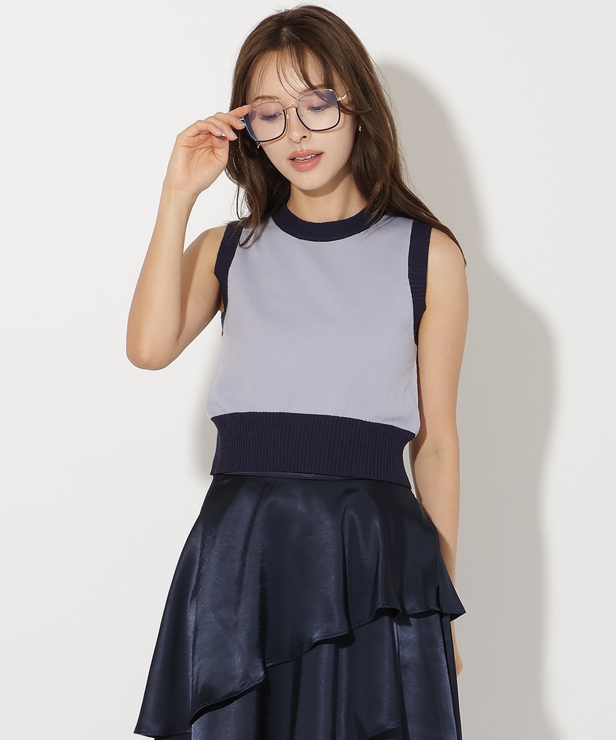 バイカラーアンサンブルニット