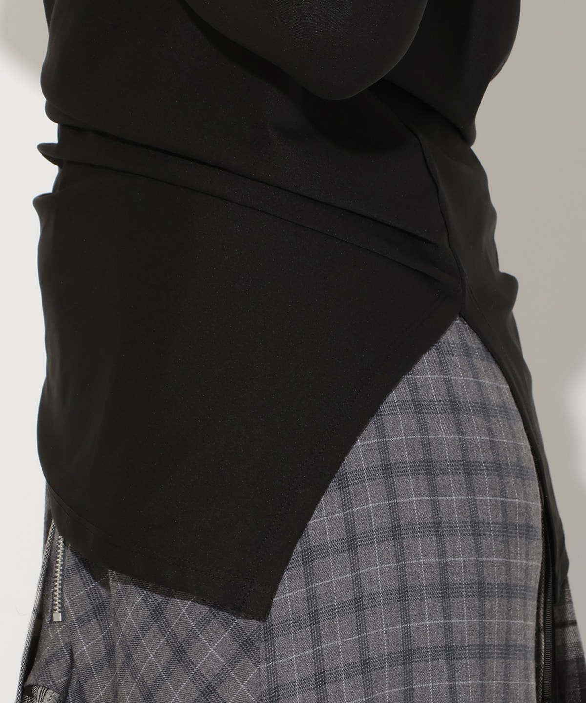 ドレープカットソー