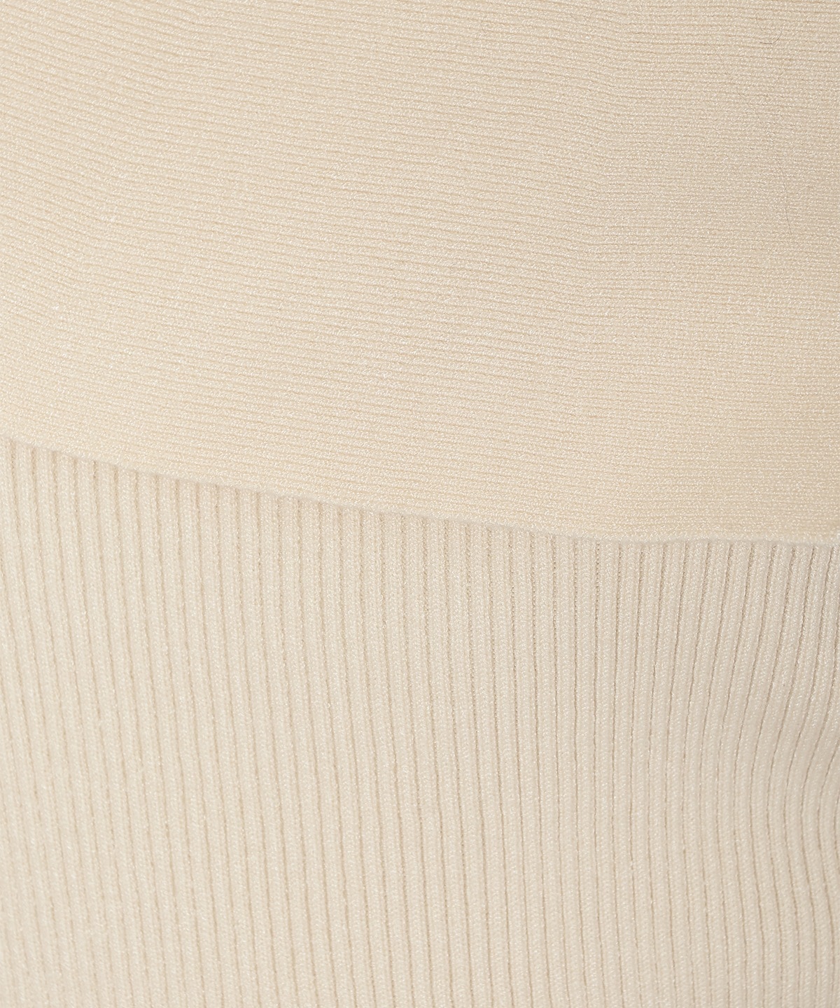 アシンメトリーカラーニットプルオーバー