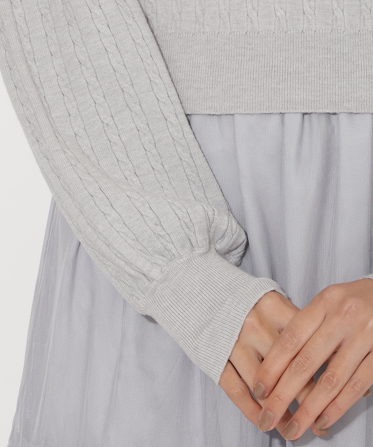 シャツ襟ケーブルニット