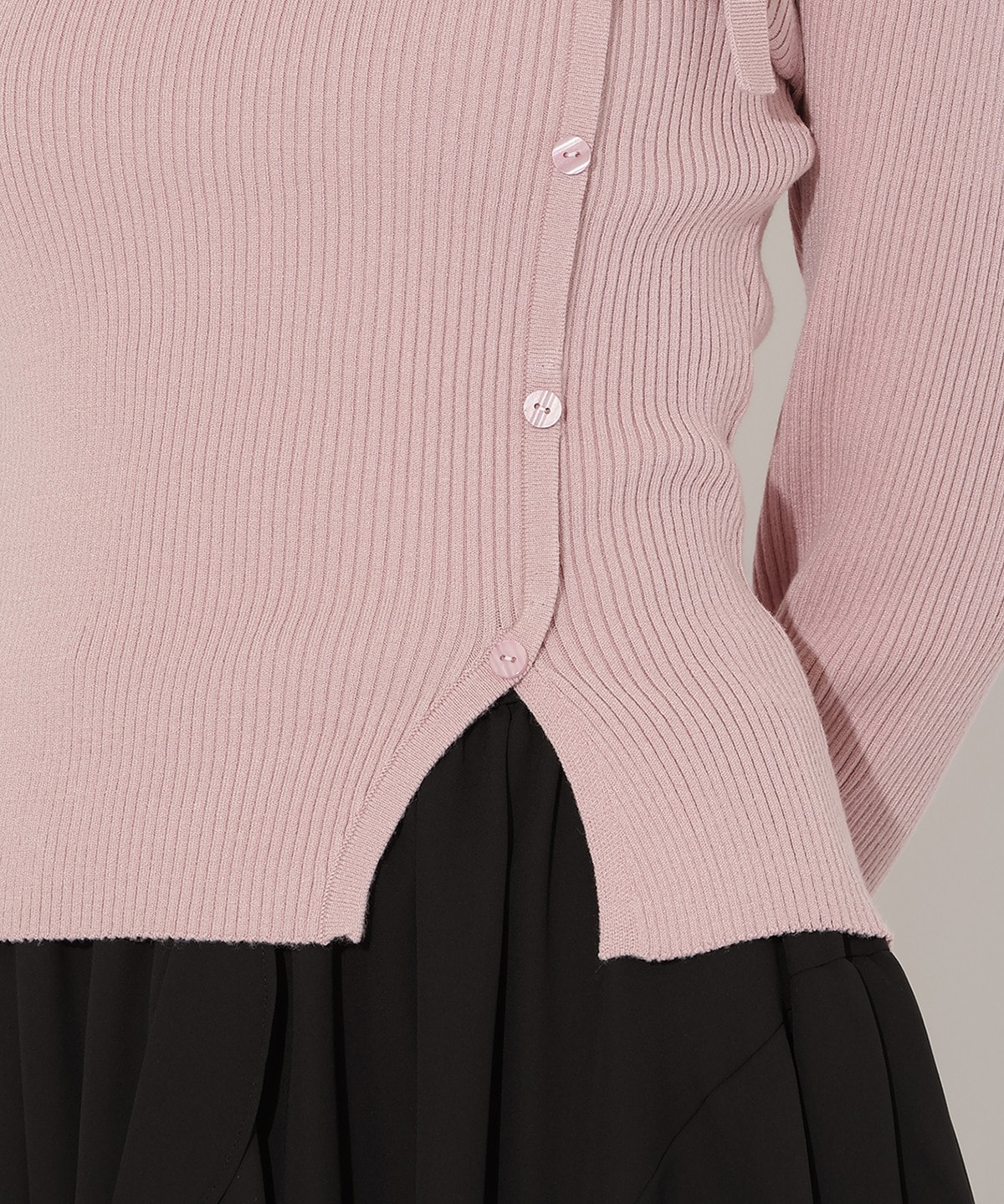 【先行予約受付中】アシメリボンスリットプルオーバー