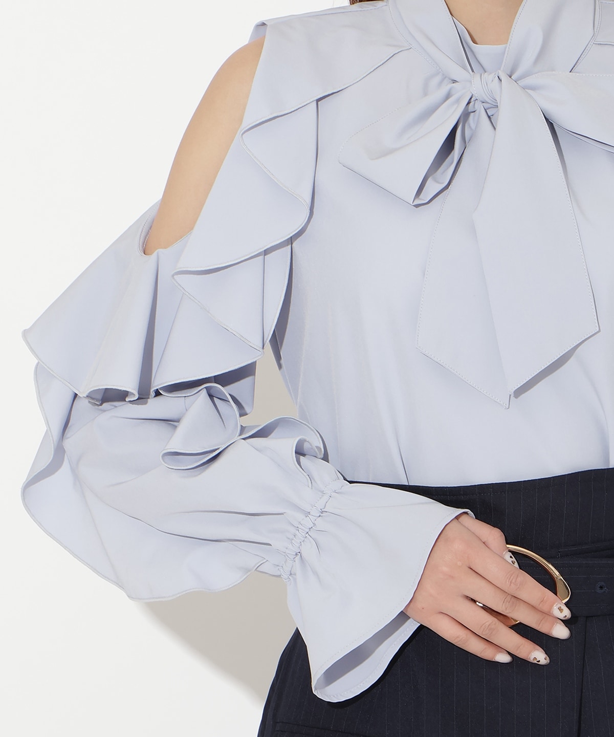 【先行予約受付中】フリルボウタイブラウス