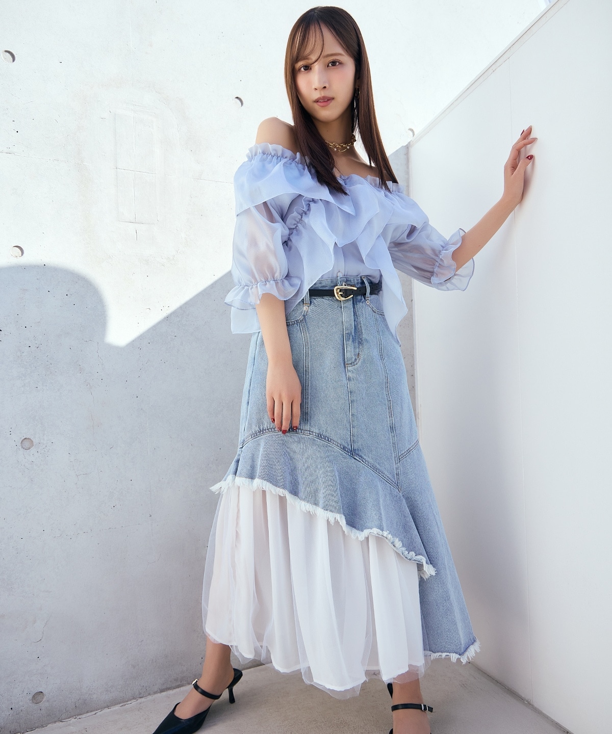 【先行予約受付中】フリルクロスシアーブラウス