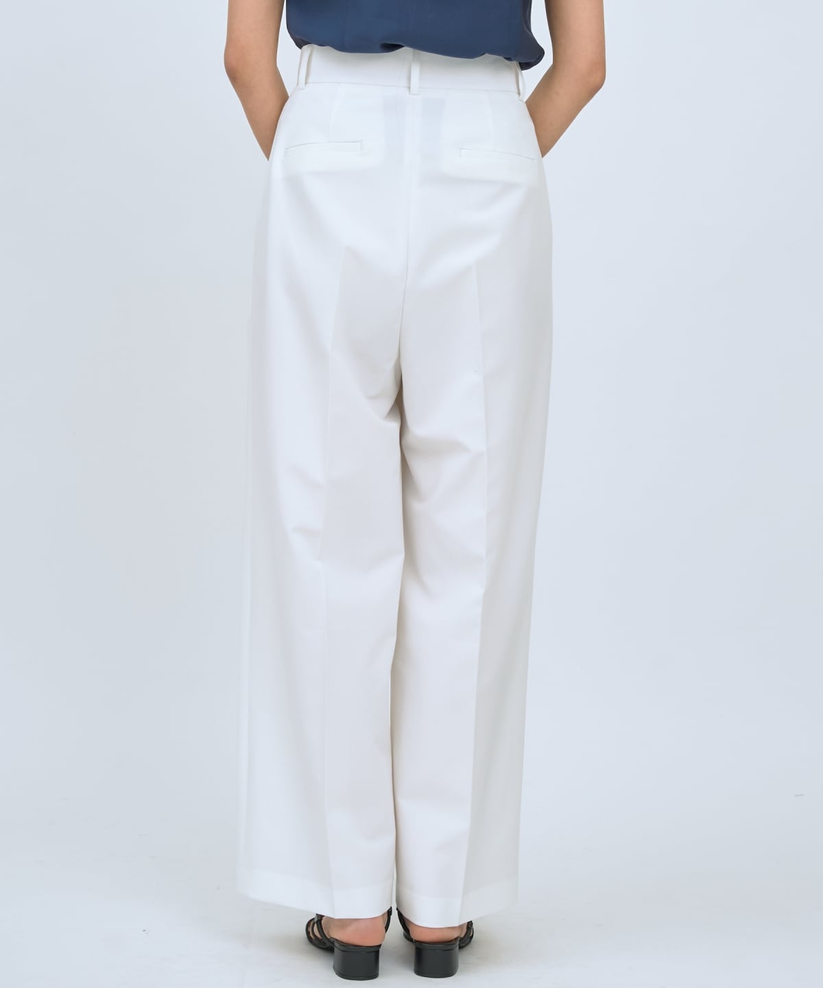 【先行予約受付中】2タックワイドパンツ