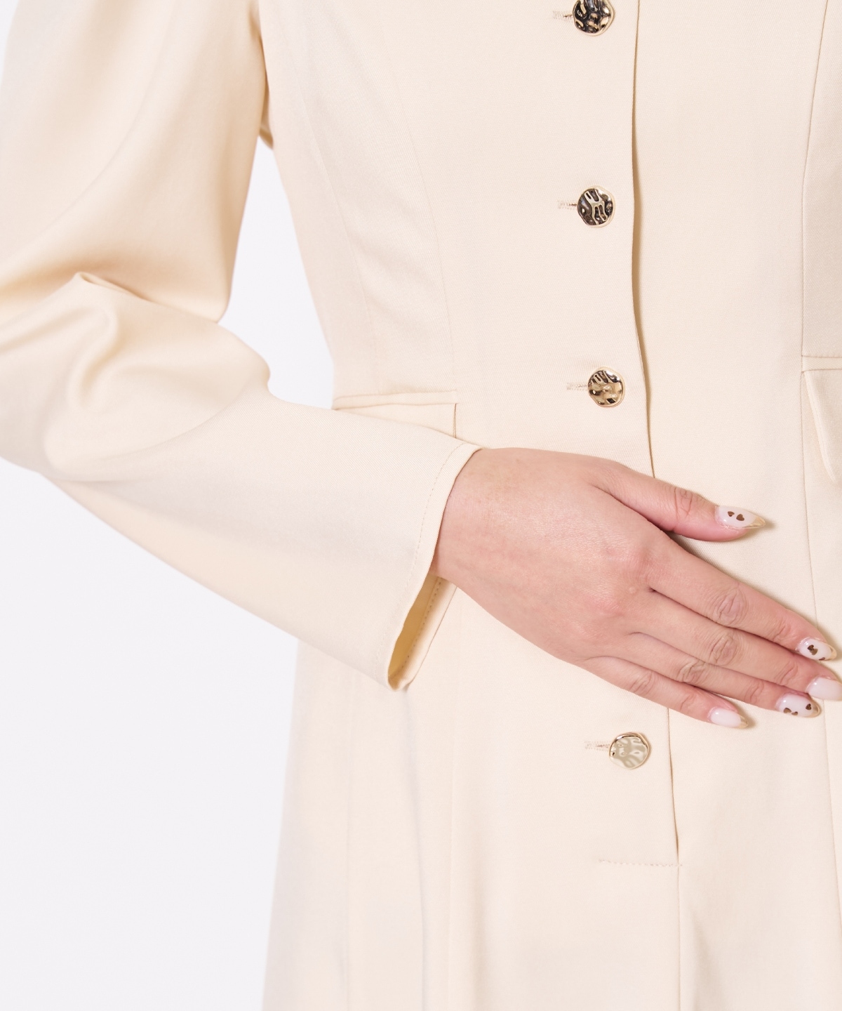 【先行予約受付中】Vネックパフスリーブワンピース