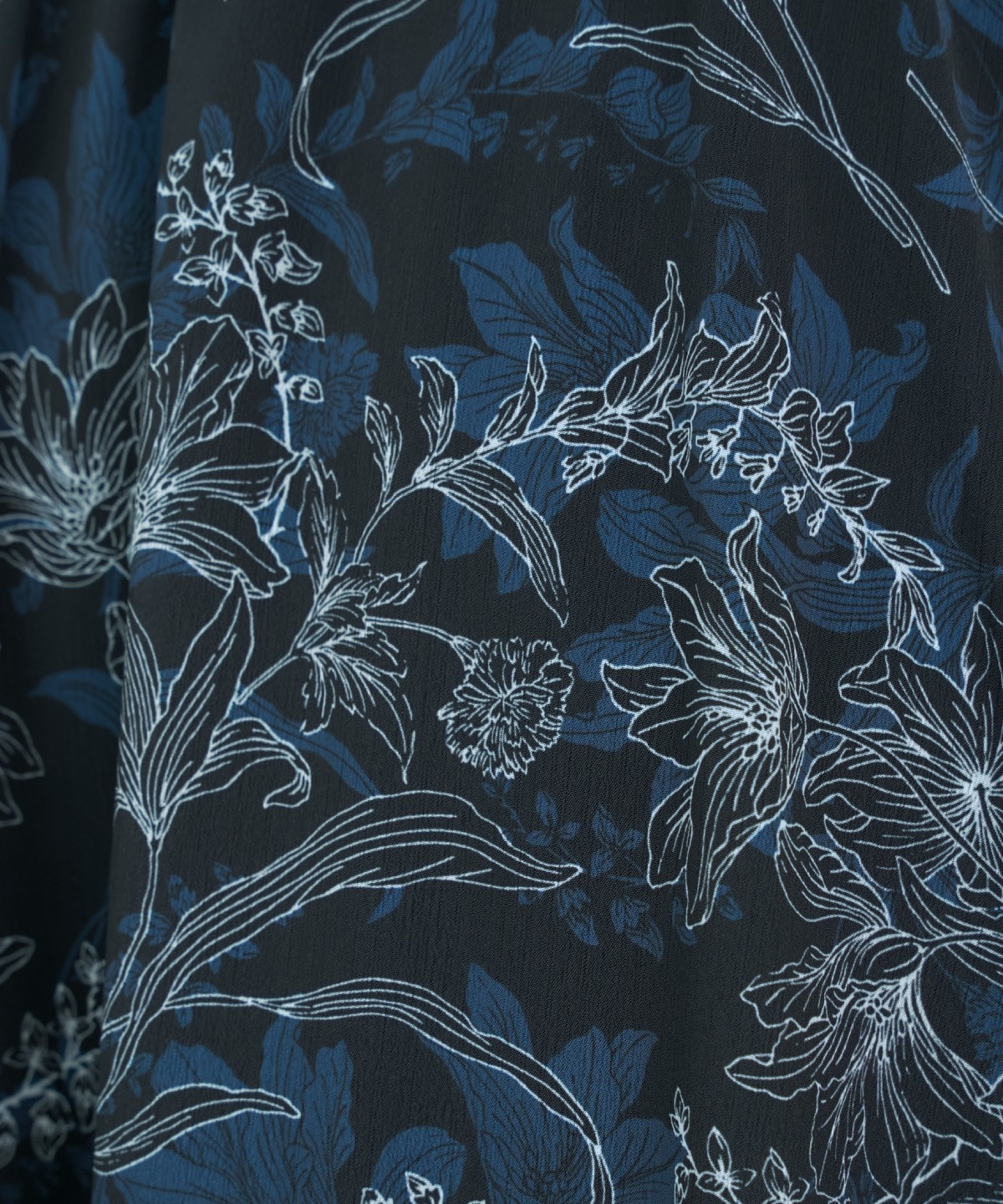 【先行予約受付中】ラインフラワーハーフスリーブワンピース