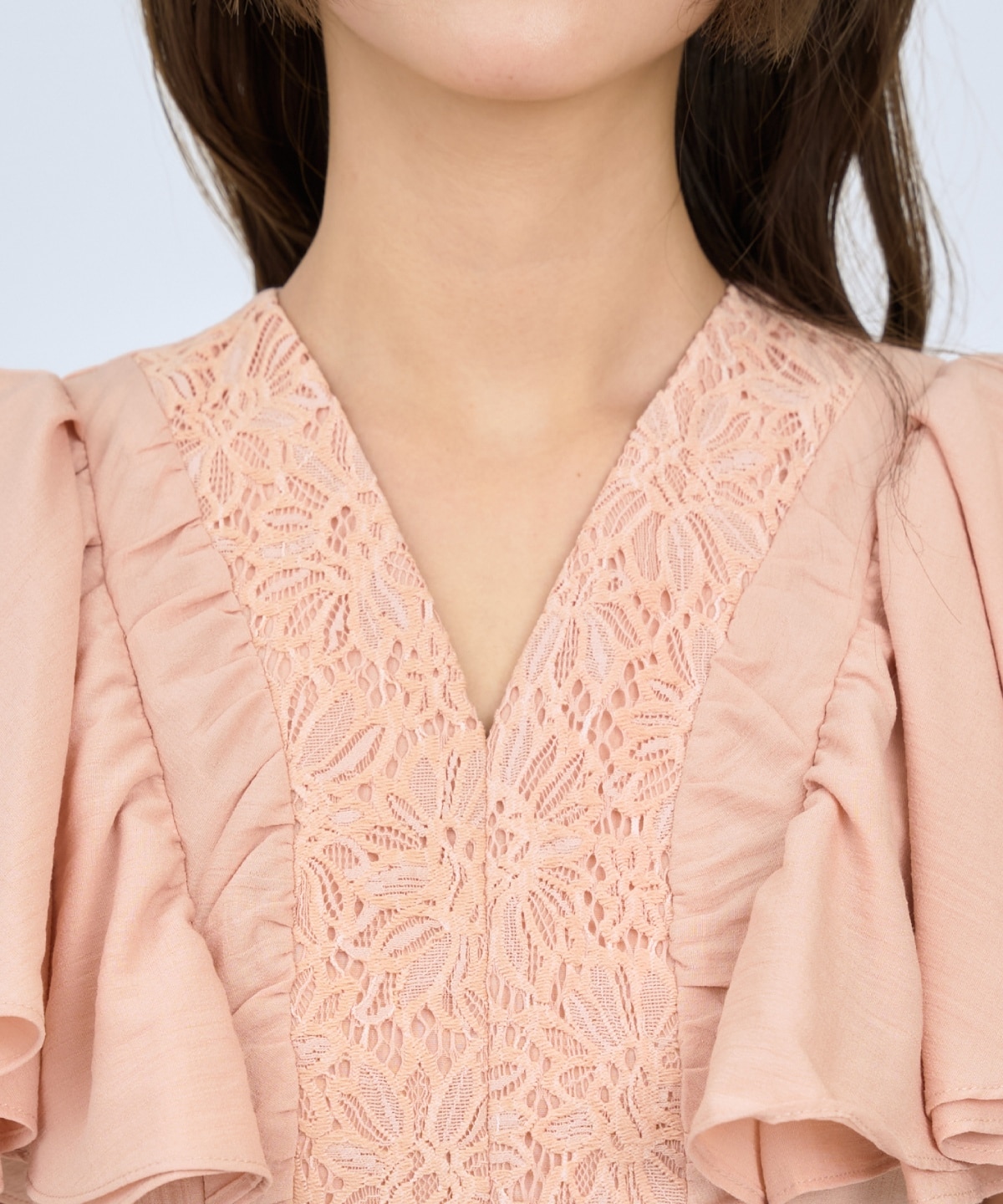 【先行予約受付中】Vネック襟レースティアードワンピース