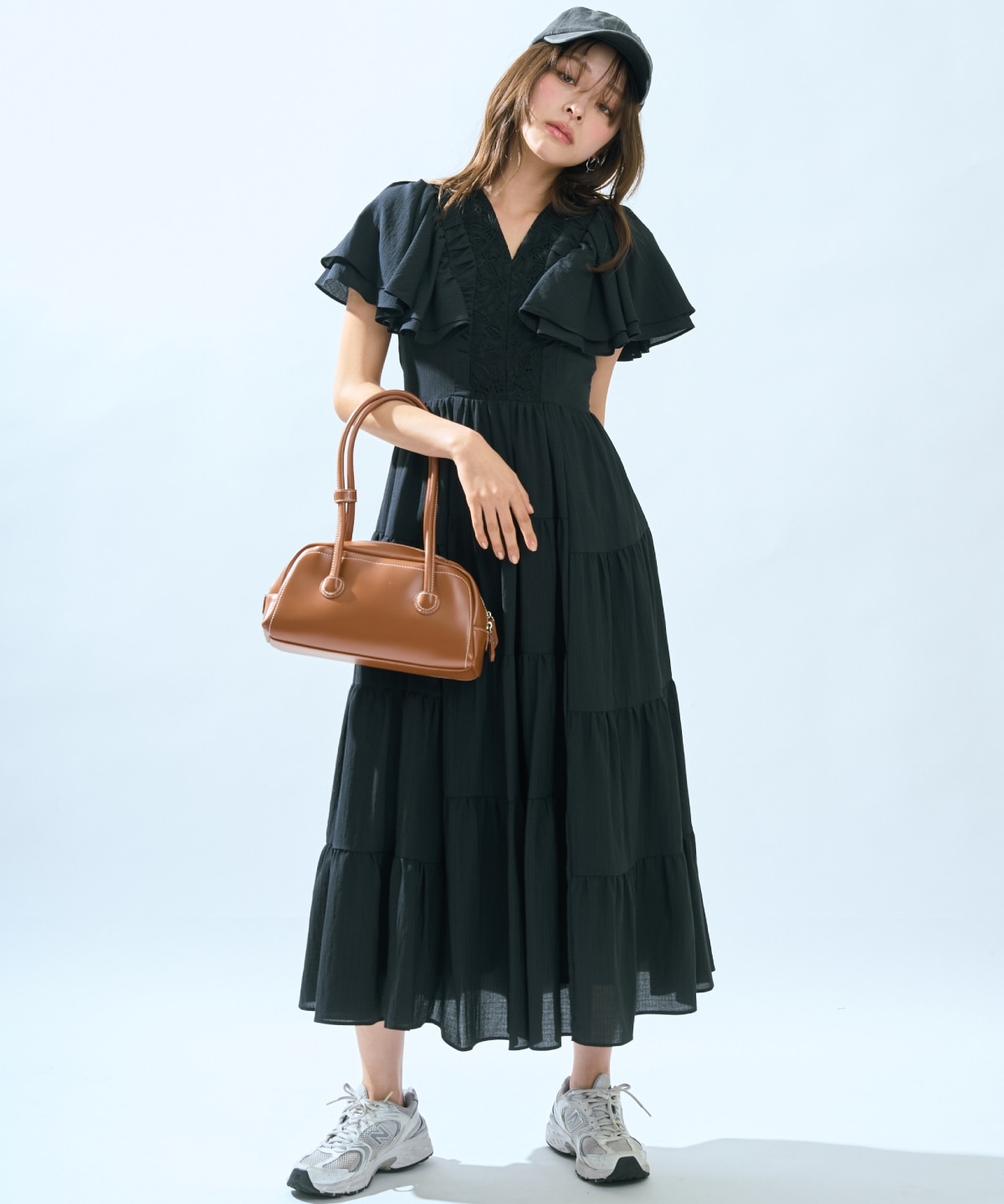 【先行予約受付中】Vネック襟レースティアードワンピース