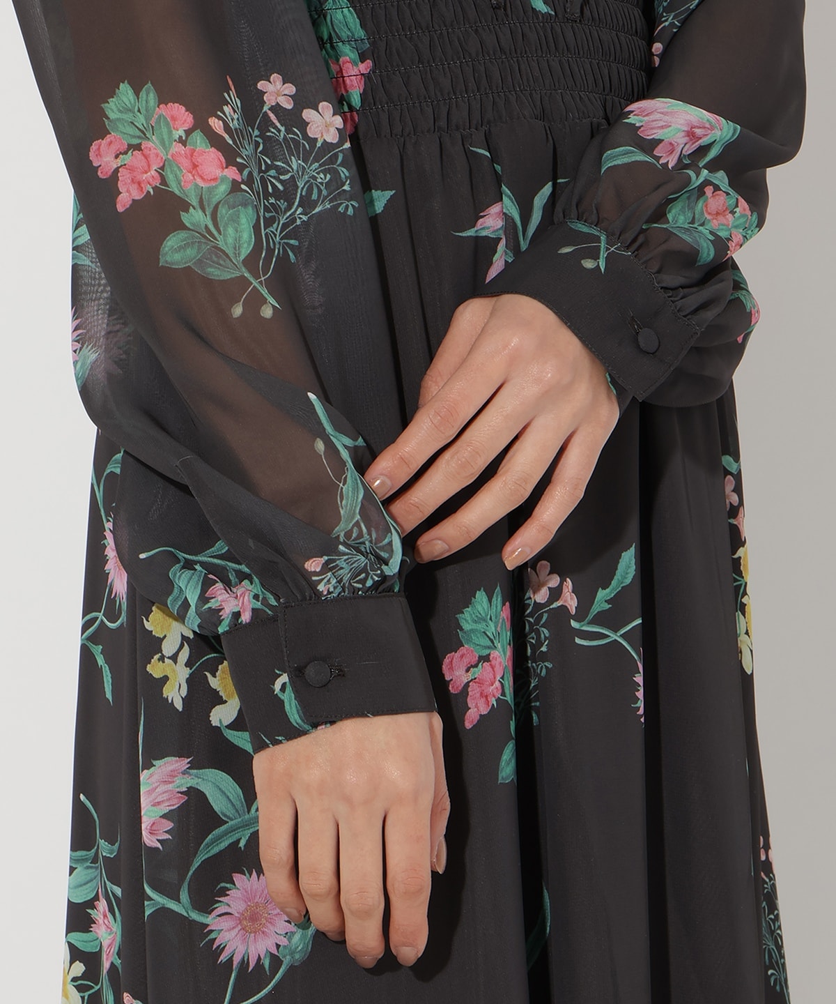 【先行予約受付中】フリルケープフラワープリントワンピース