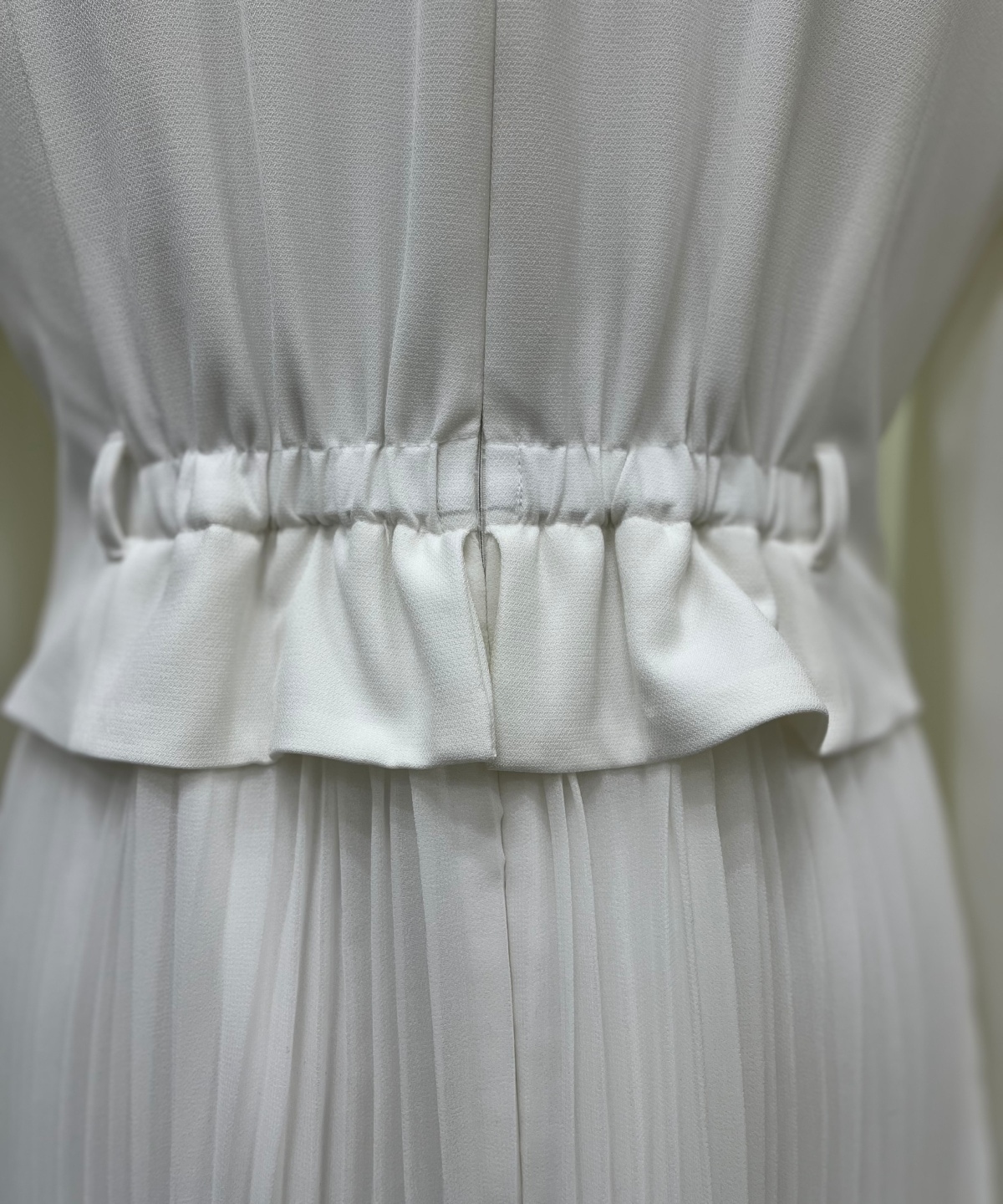 【先行予約受付中】ジャケットレイヤードプリーツワンピース