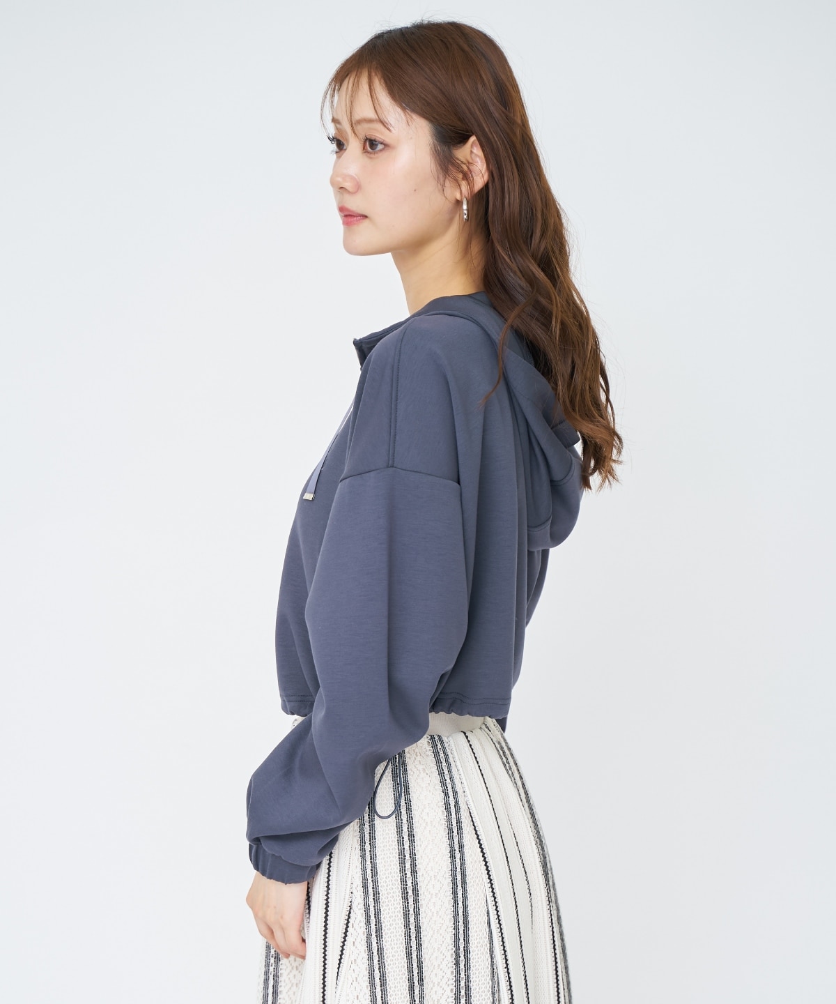 【先行予約受付中】ロゴ刺繍ZIPパーカー