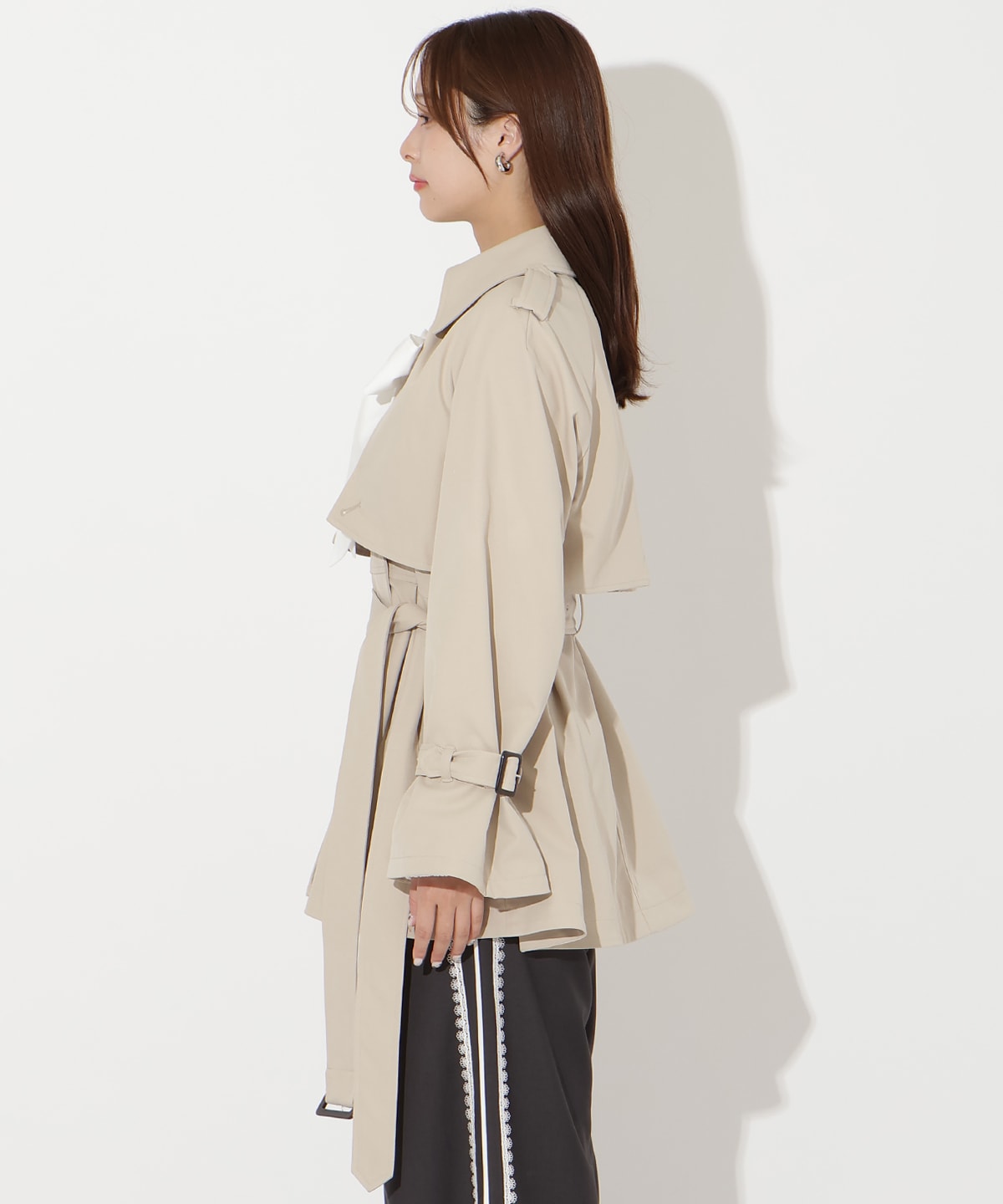 【先行予約受付中】ミドル丈トレンチコート