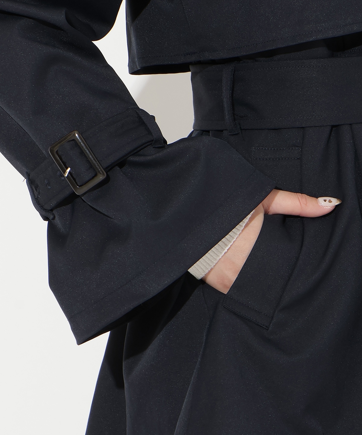 【先行予約受付中】ミドル丈トレンチコート