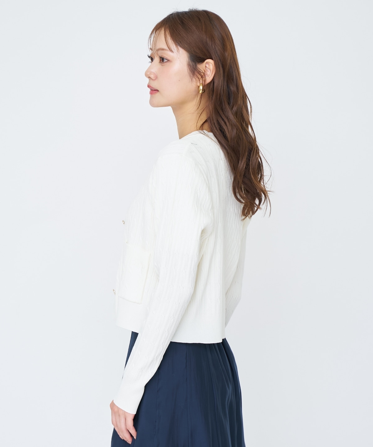 ケーブル編みカーディガンアンサンブル