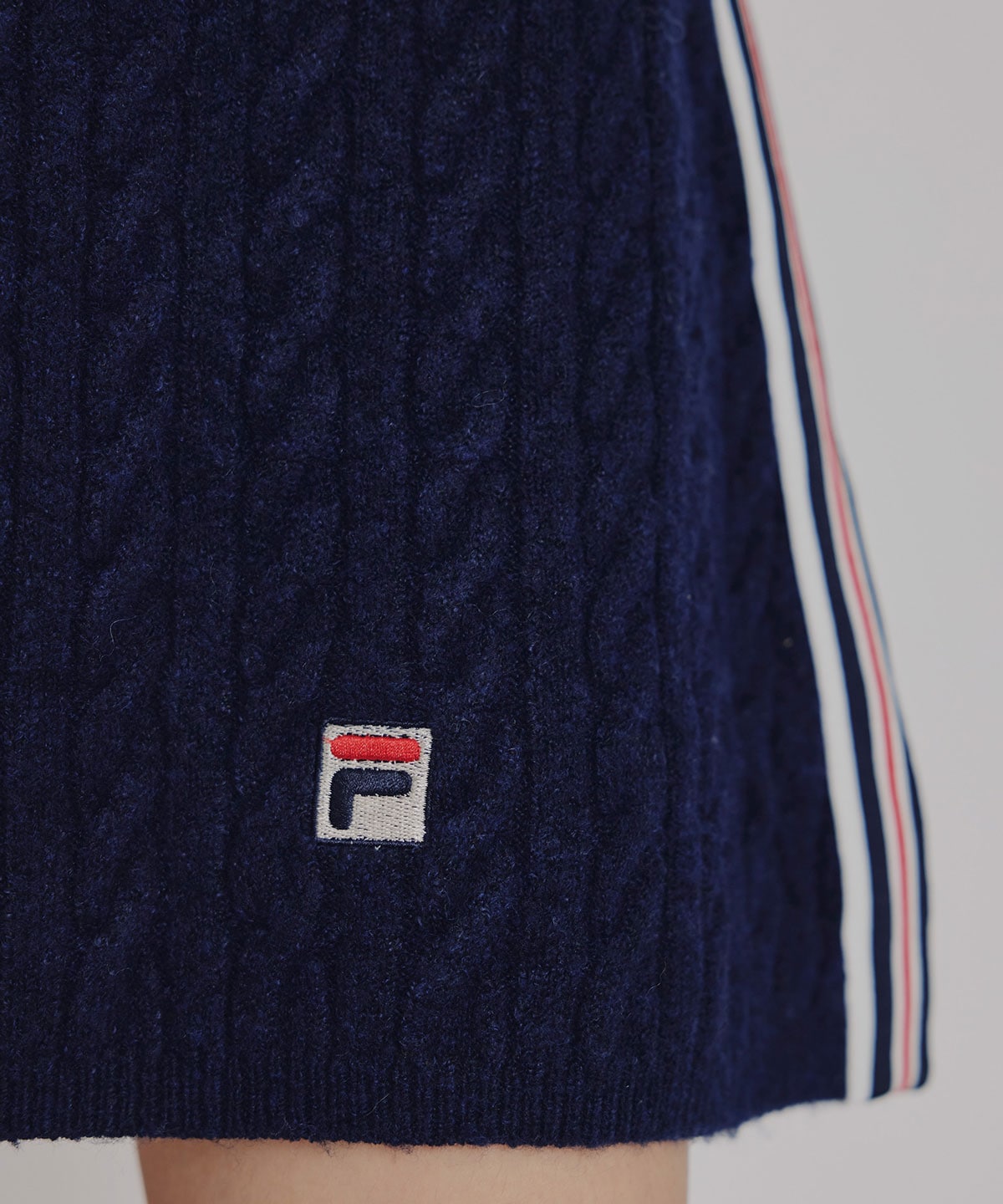 ［FILA×REDYAZEL］ケーブルニットトリコロールラインジャケット×タイトミニスカートセットアップ