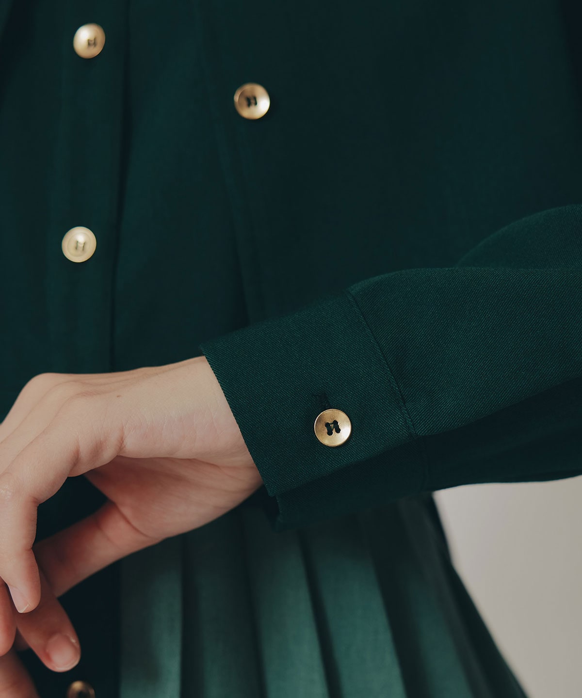 バイカラーアシメプリーツロングスリーブシャツワンピース