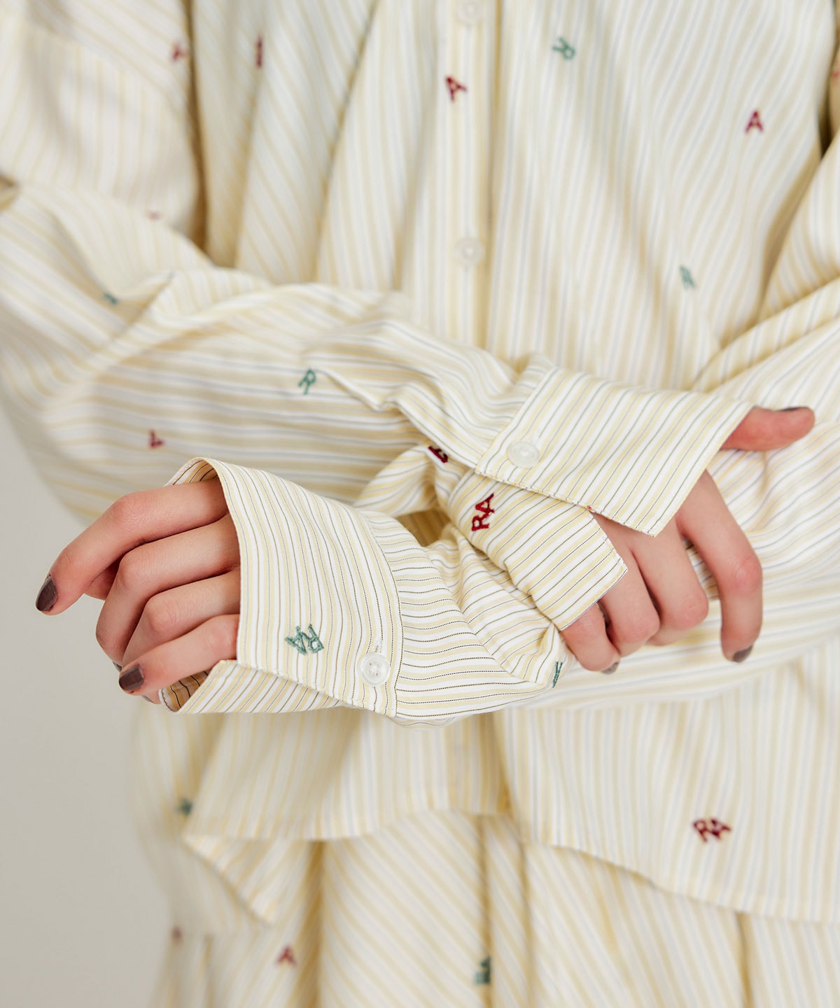 【セットアップ可能】REDYAZELアルファベットロゴ刺繍2WAYシャツブラウス