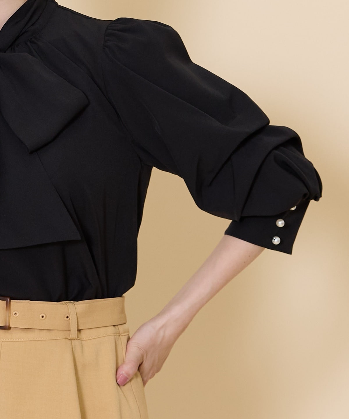 AUTUMNタックスリーブボウタイブラウス