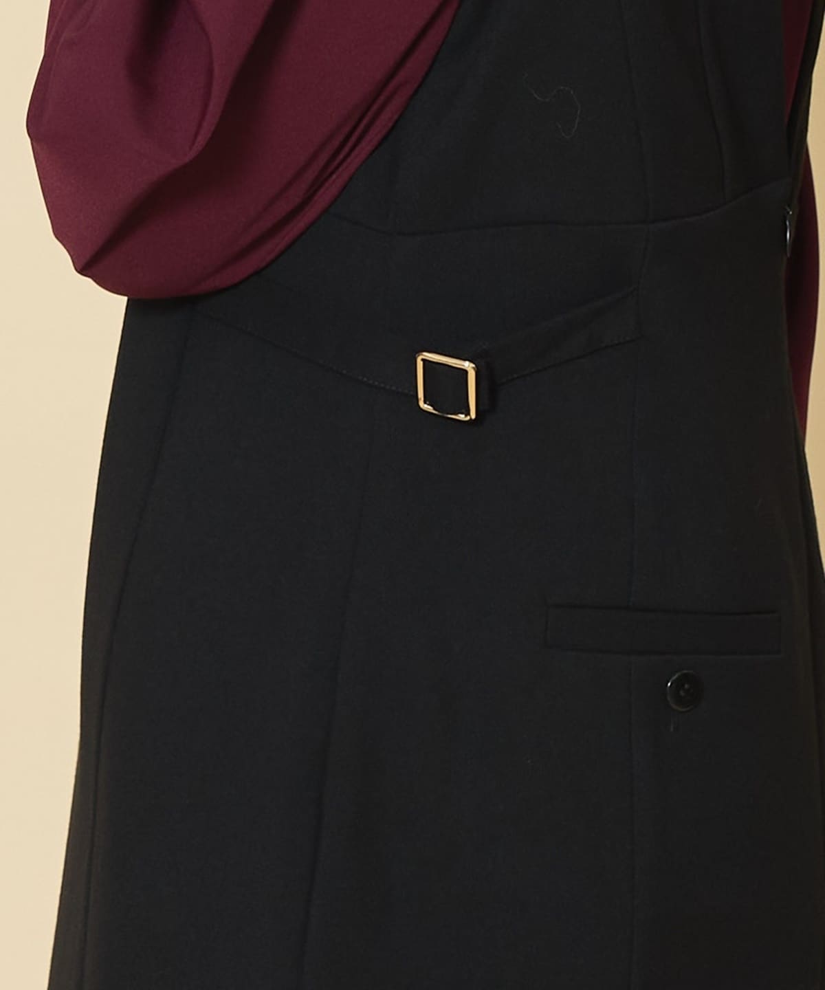 サイドビットＶネックジャンパースカート