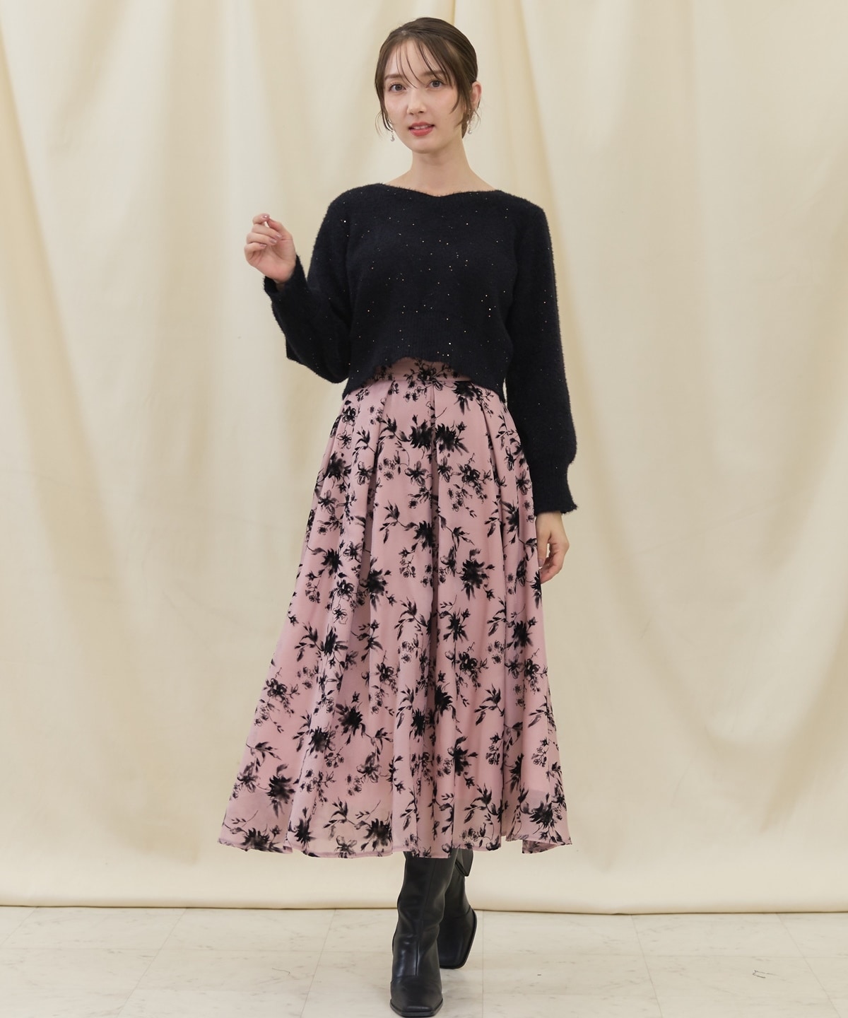 Vネックミニフラワースパンコールニットプルオーバー