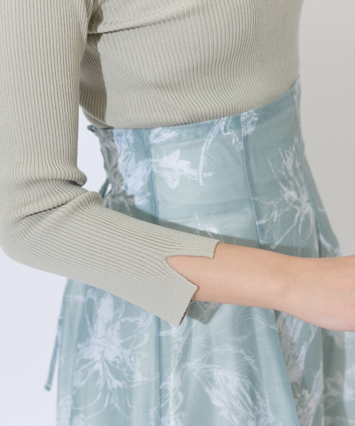 パールキーネックニットプルオーバー