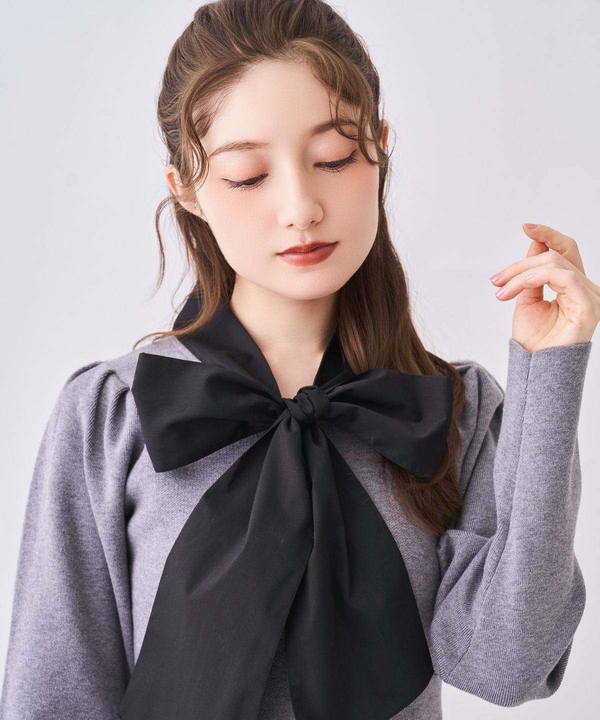 【NEW YEAR SPECIAL ITEM】ボウタイリボン付きニットワンピース